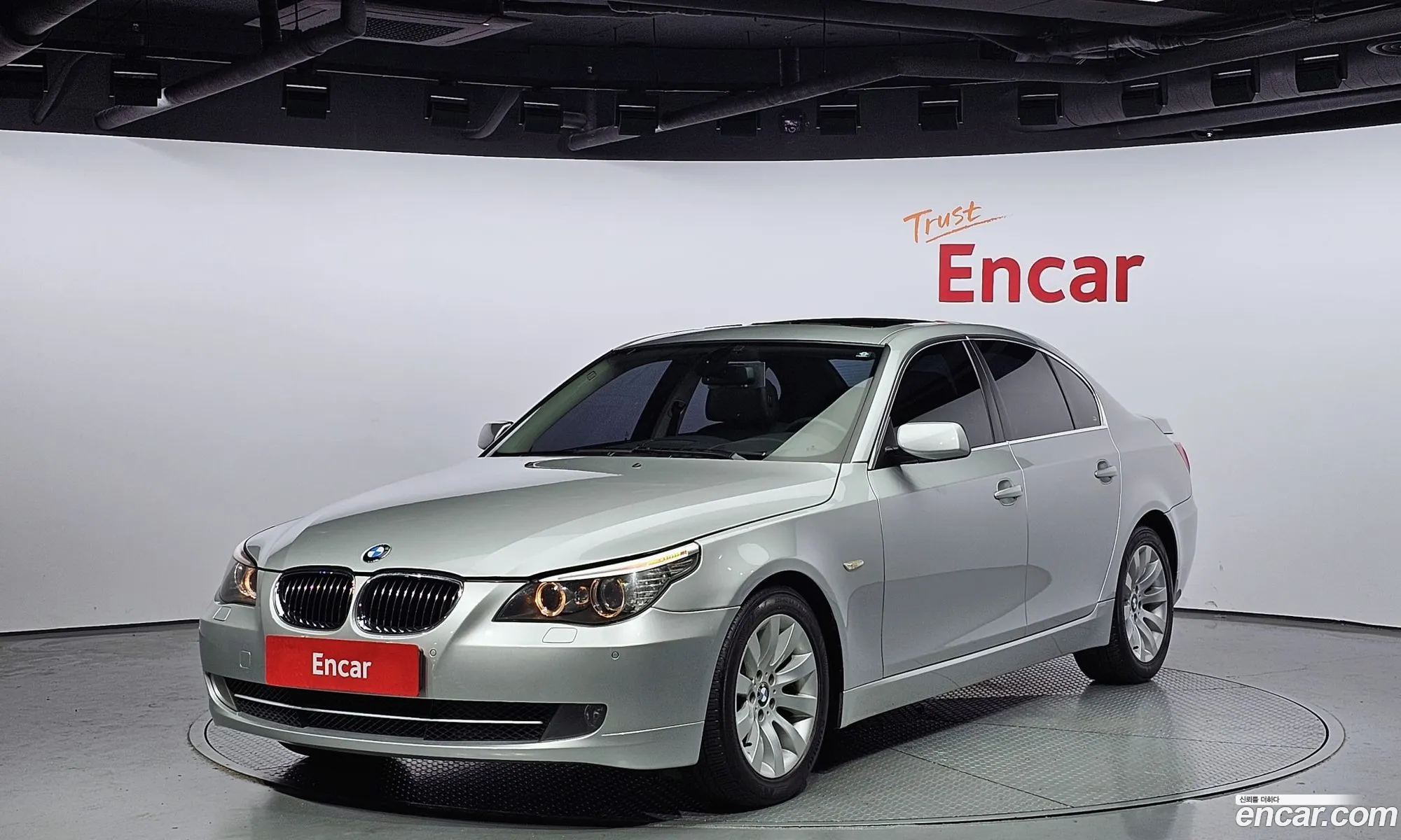 BMW 5Er 528I Sedan 2009 - фотография 17131430