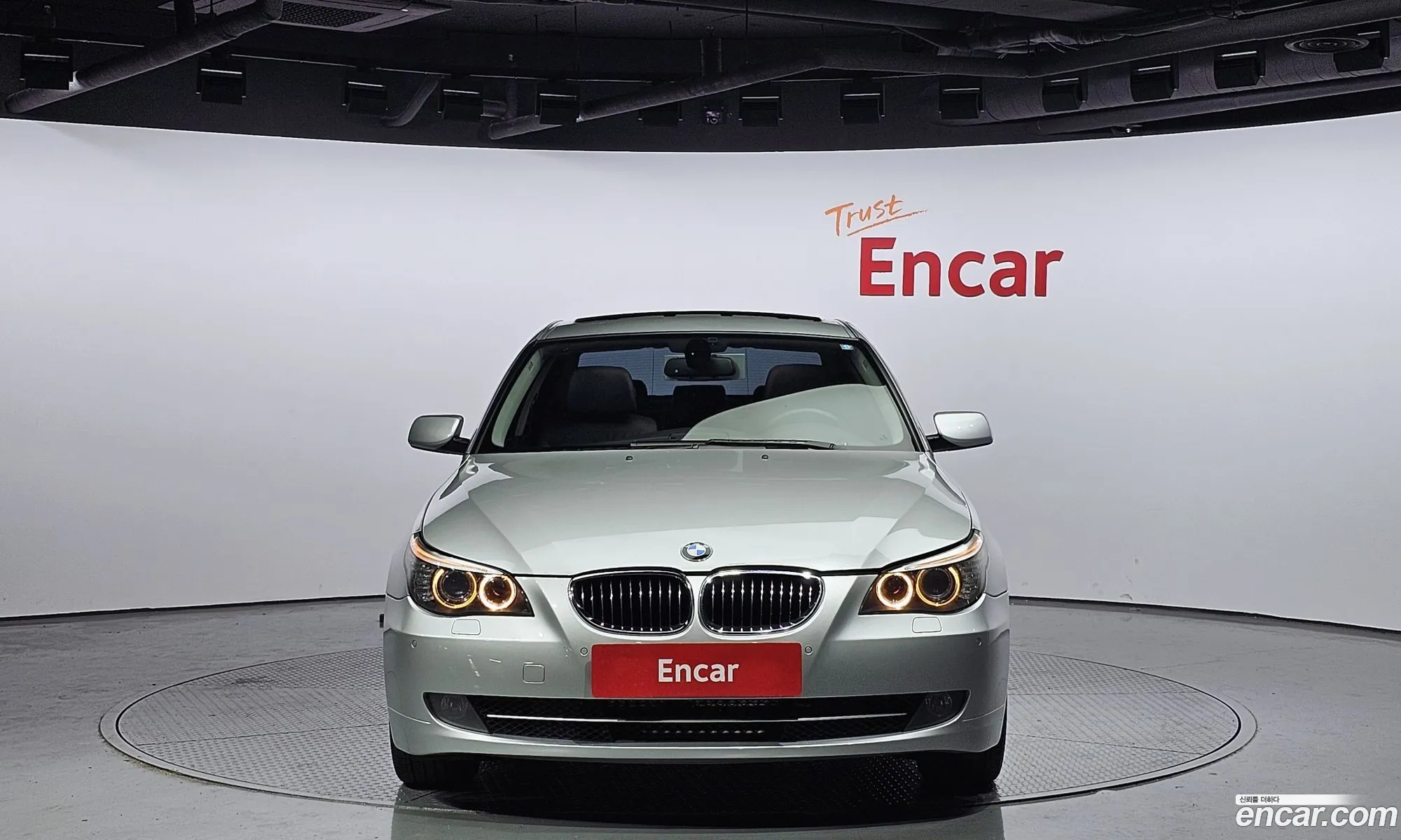 BMW 5Er 528I Sedan 2009 - фотография 17131432