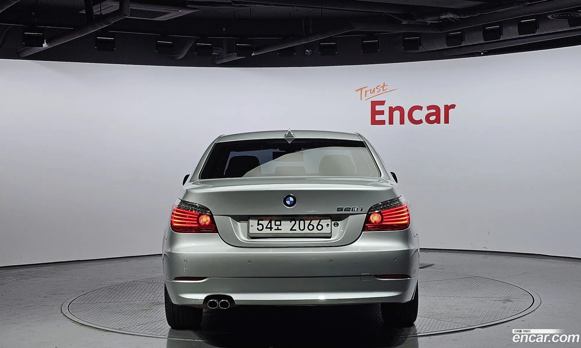 BMW 5Er 528I Sedan 2009 - фотография 17131433