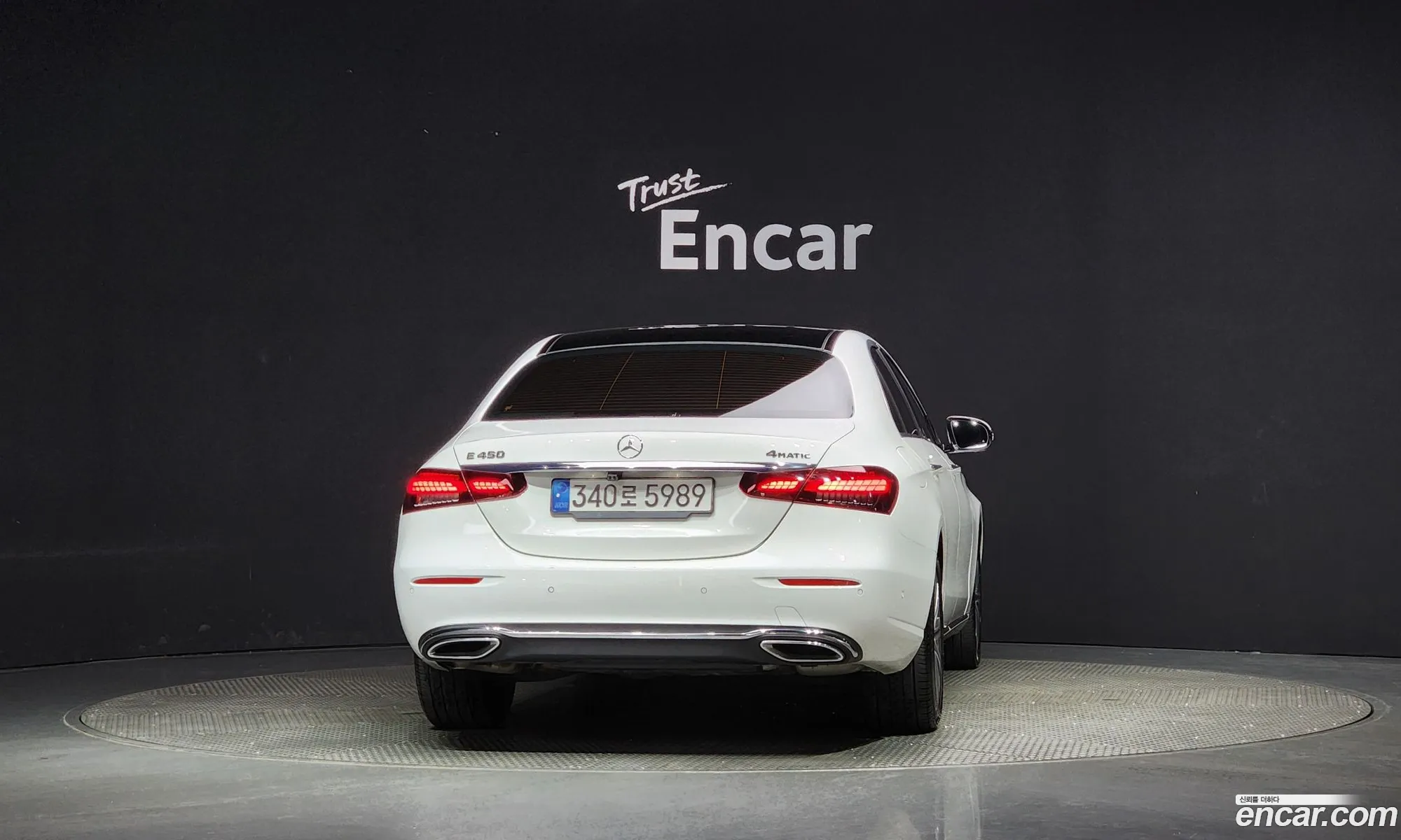 Mercedes-Benz E-Klasse V W213 S213 C238 E450 4Matic Exclusive 2022 - фотография 13756474