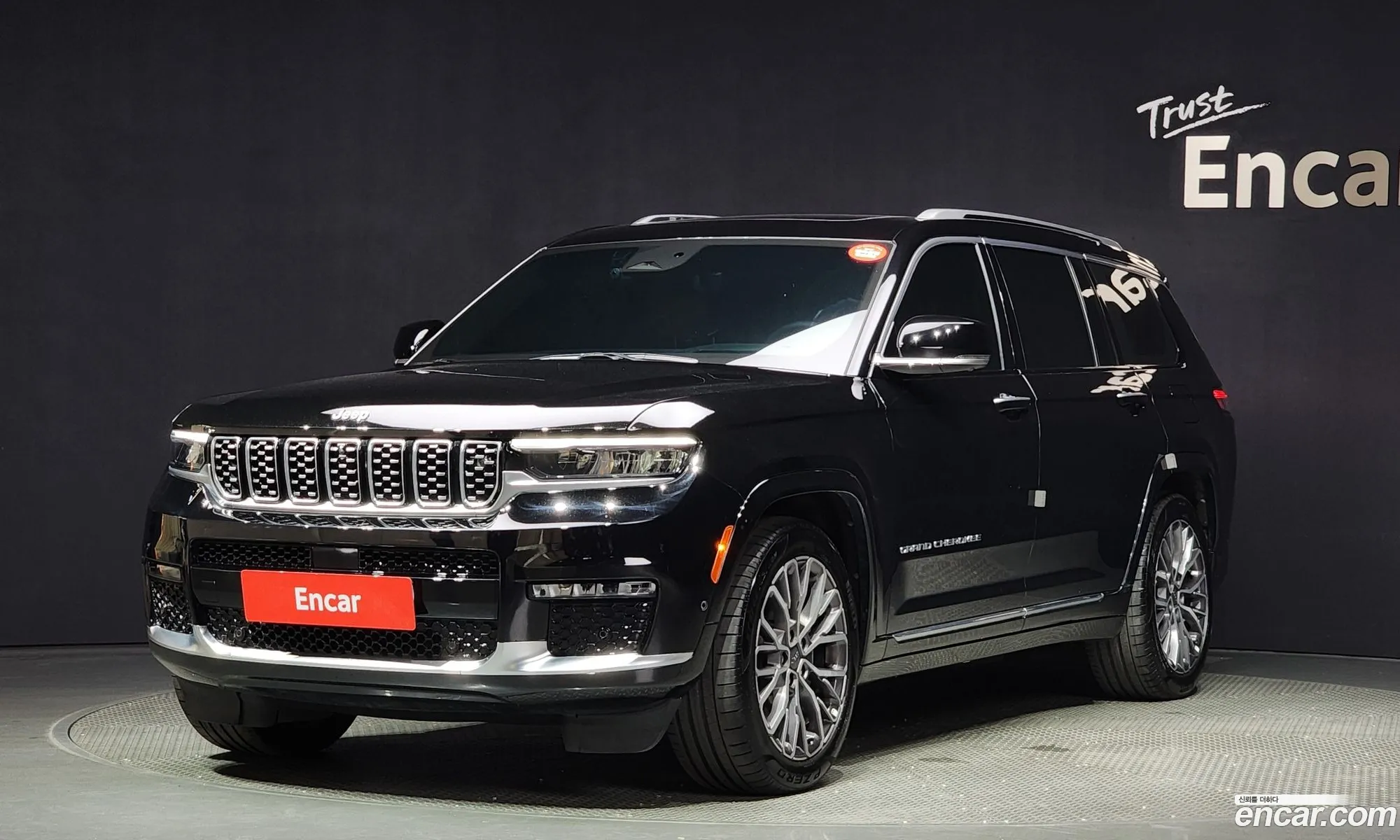 Jeep Cherokee L 36 Summit Reserve 2023 - фотография 6527092