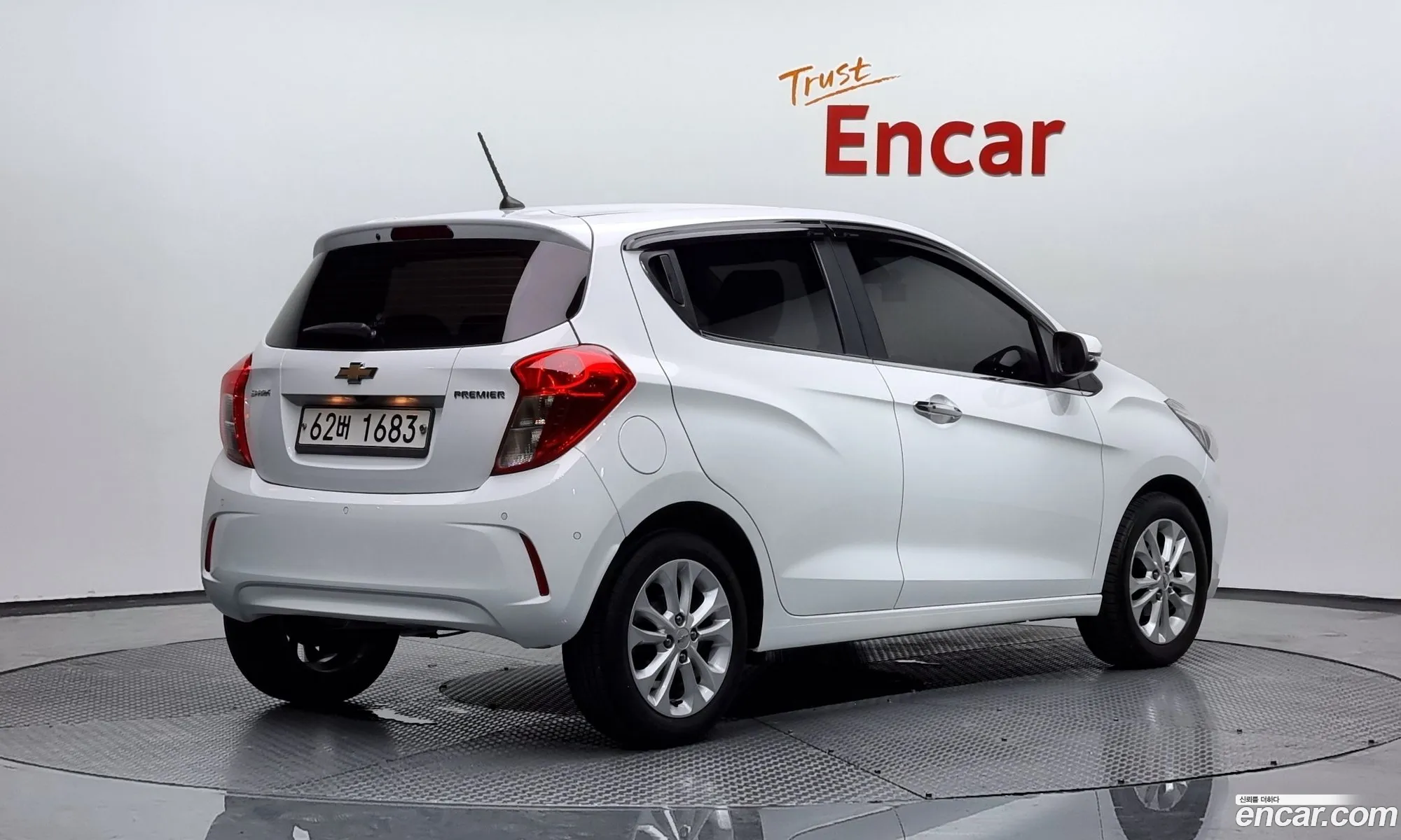 Chevrolet Spark Iv Premier 2019 - фотография 8014019