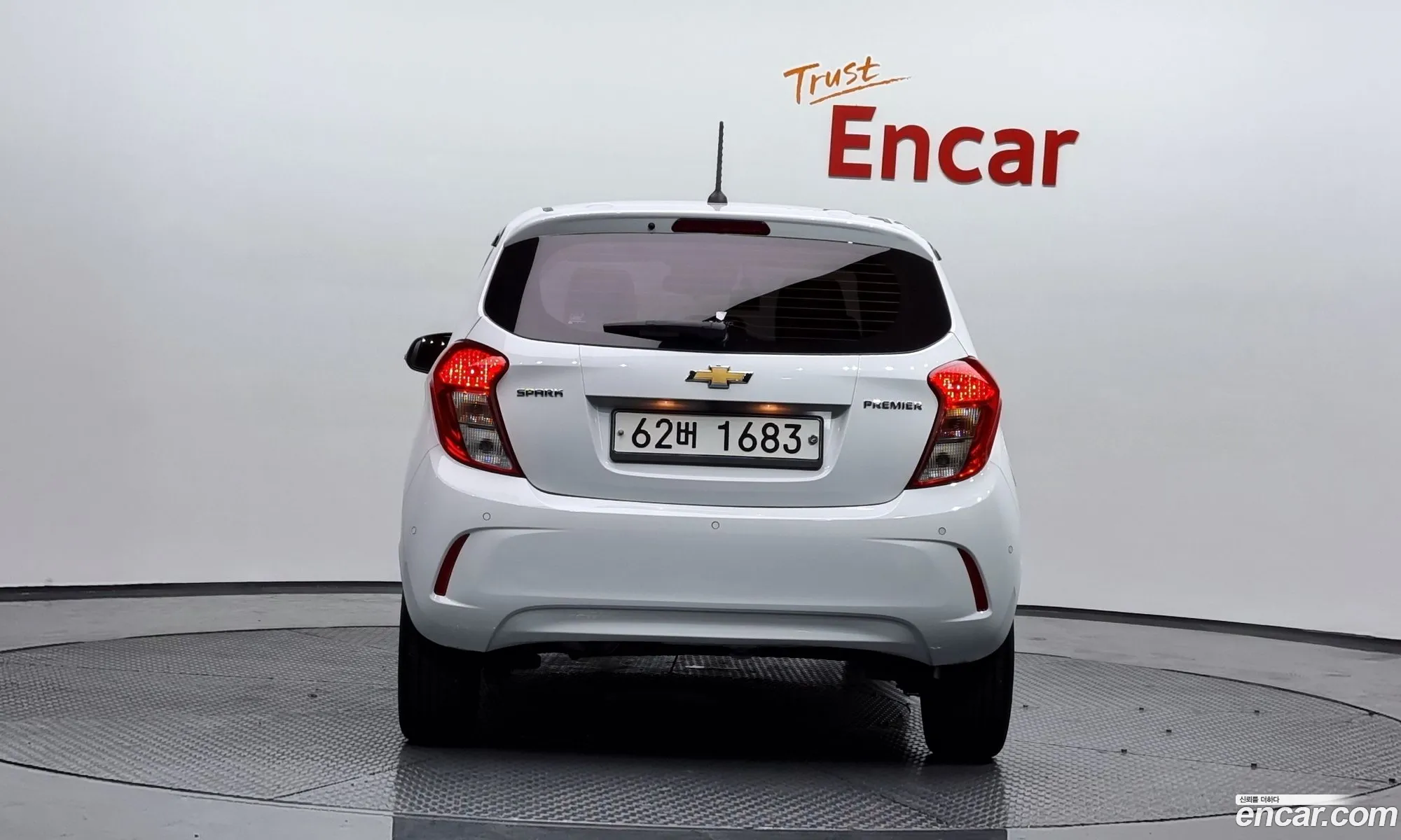 Chevrolet Spark Iv Premier 2019 - фотография 8014021