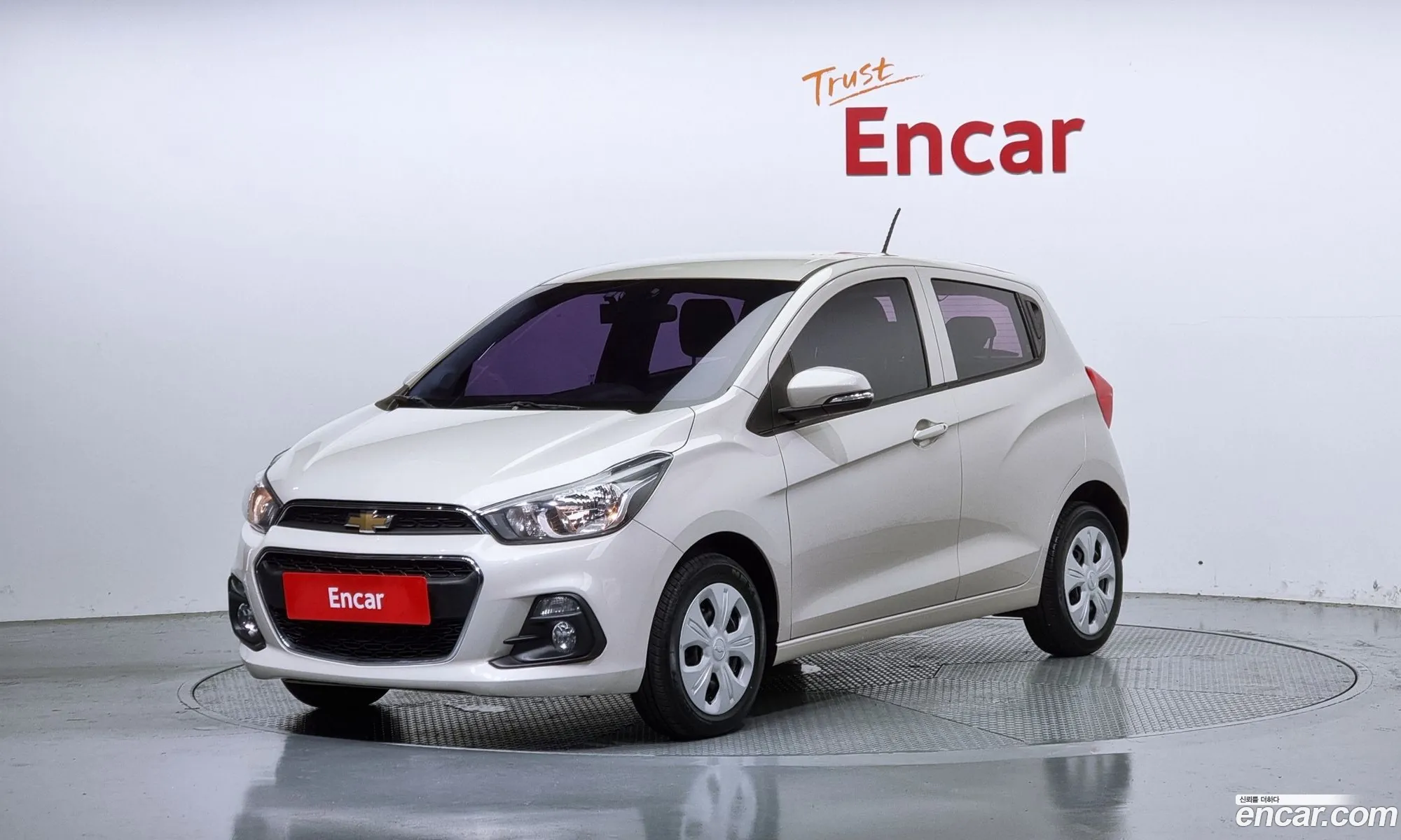 Chevrolet Spark Lt 2016 - фотография 8078353