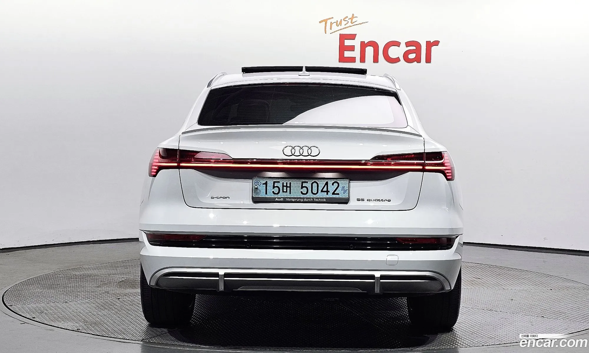 Audi E-Tron I 55 Quattro Sportback 2021 - фотография 678090