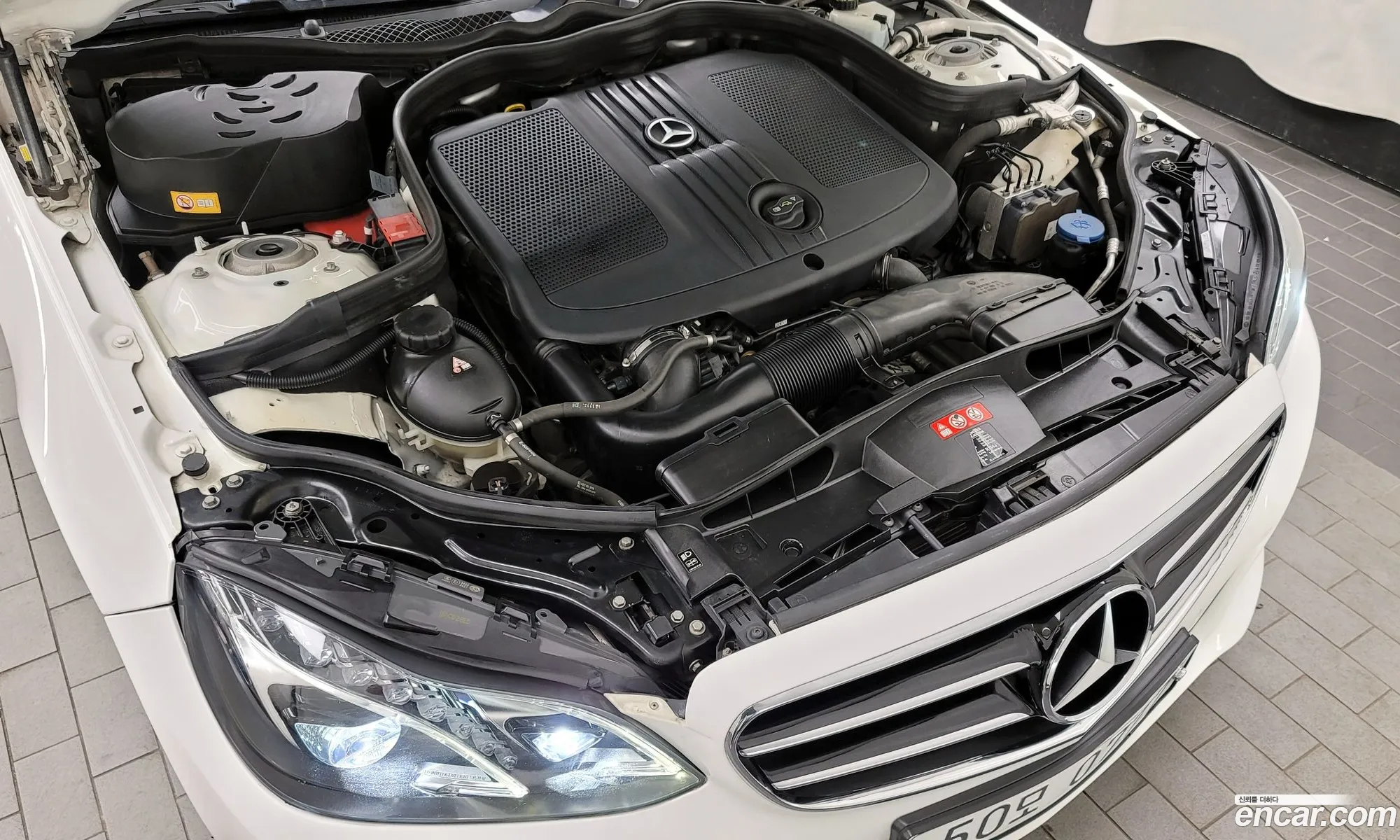 Mercedes-Benz E-Klasse E220 Bluetec Avant Garde Sports 2016 - фотография 14491338