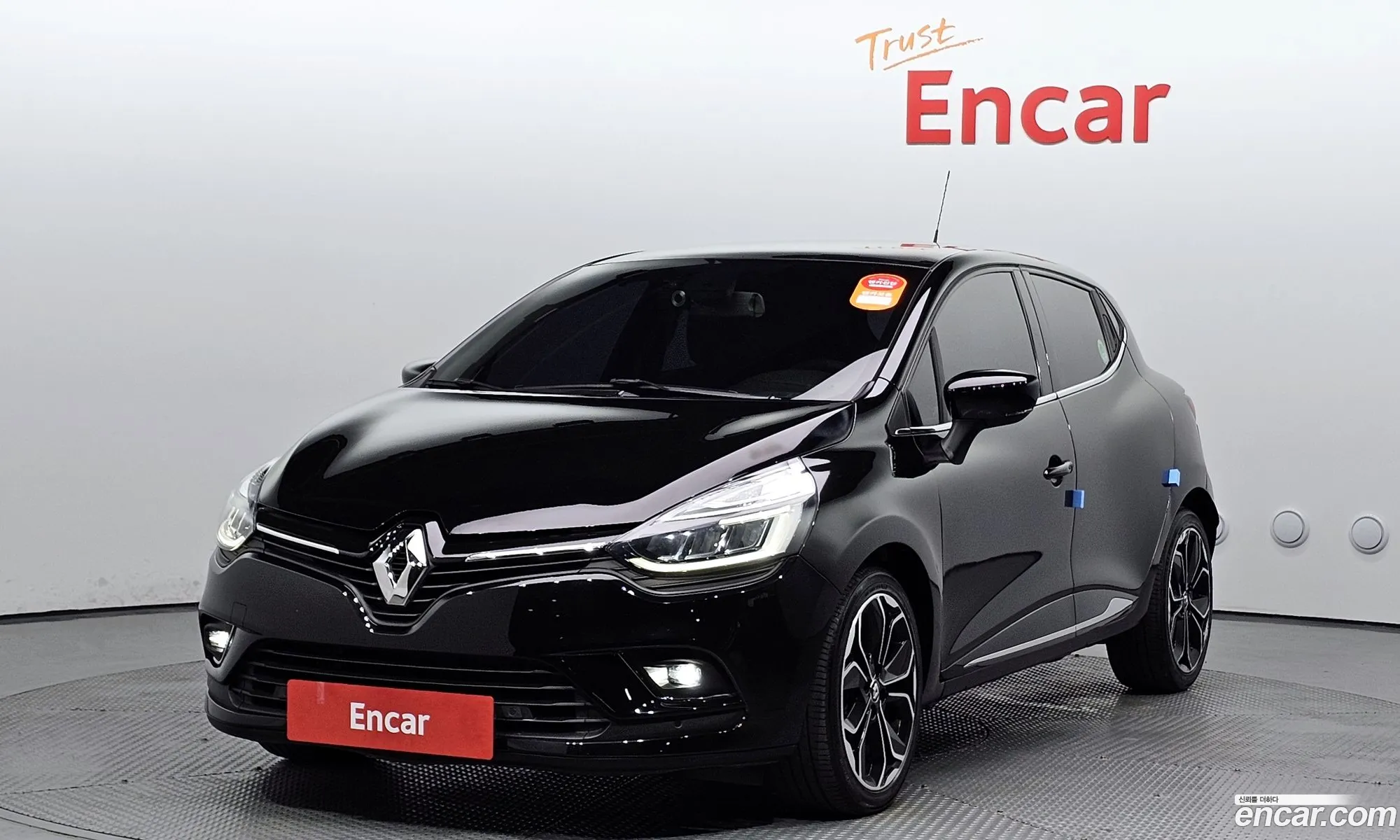 Renault Samsung Clio Intense 2018 - фотография 2697831