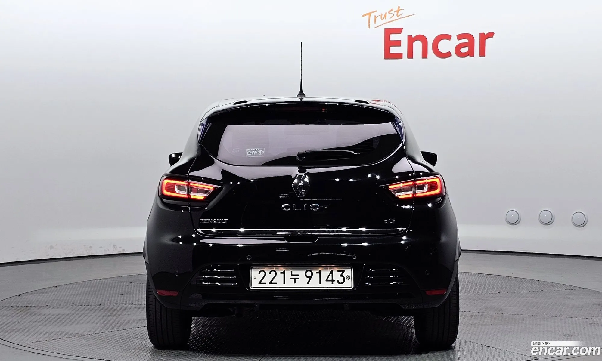 Renault Samsung Clio Intense 2018 - фотография 2697834