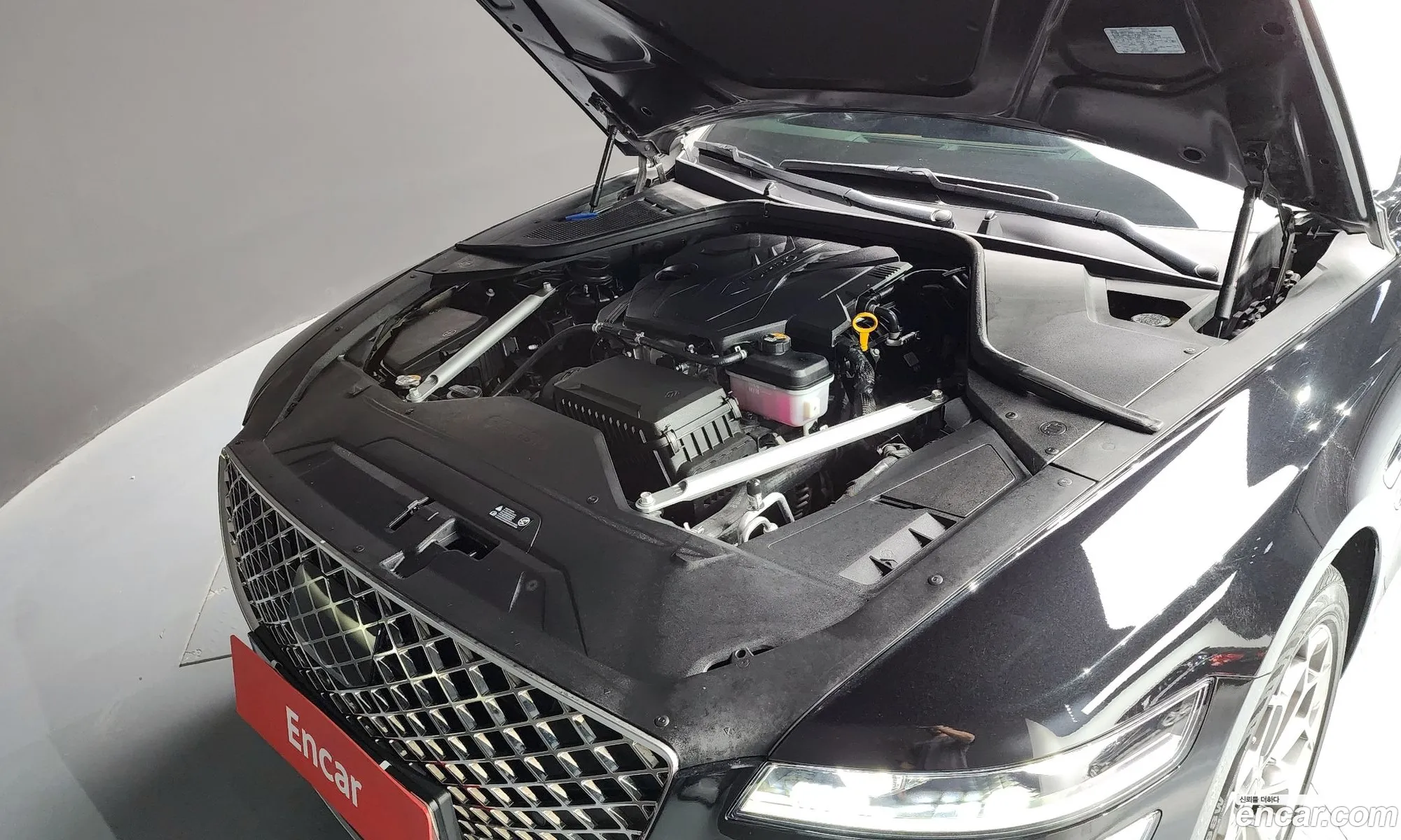 Genesis G80 Gasoline 25 Turbo Awd 2023 - фотография 349379