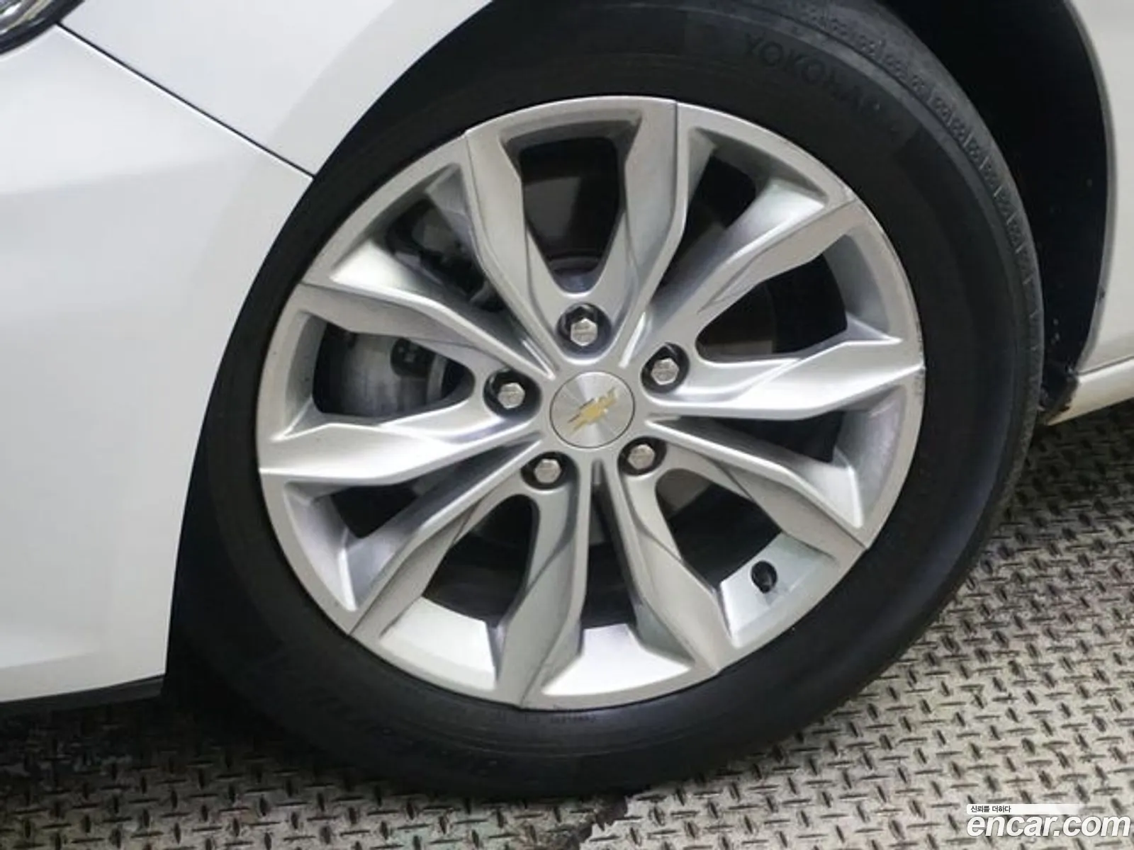 Chevrolet Malibu Ix 18 Hybrid Lt 2019 - фотография 8016969