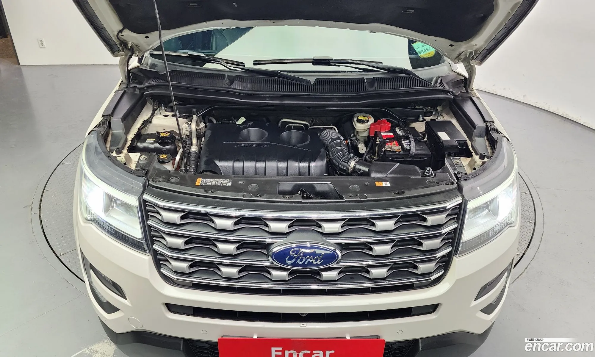 Ford Explorer 23 Limited 4Wd 2017 - фотография 14501357