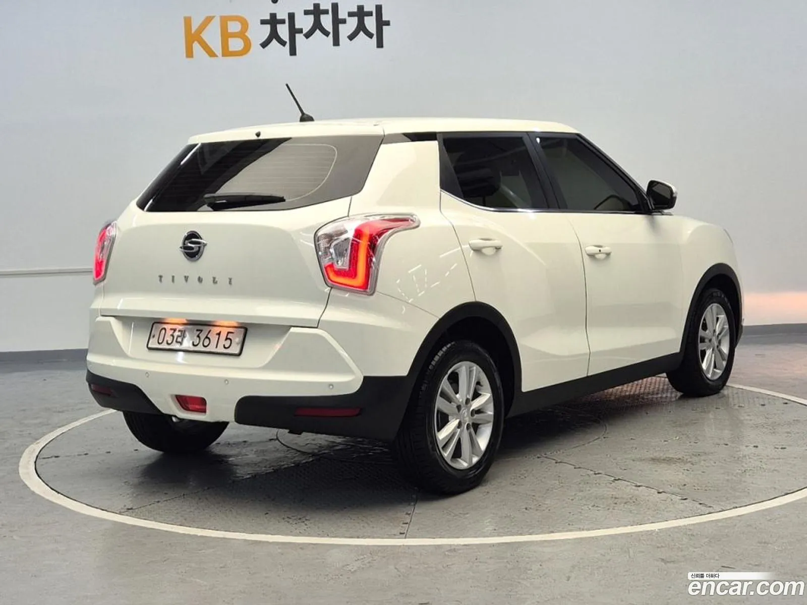 Ssangyong Tivoli Tivoli Vx 2Wd 2018 - фотография 19876128