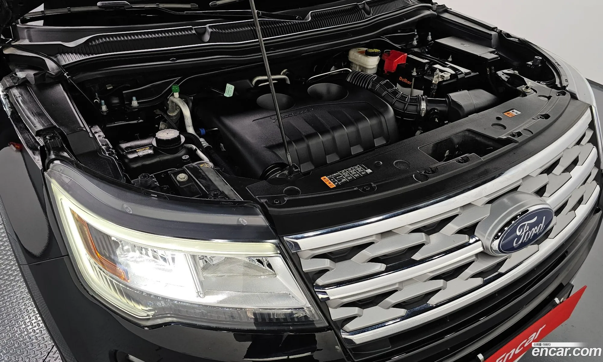 Ford Explorer 23 Limited 4Wd 2018 - фотография 14501345