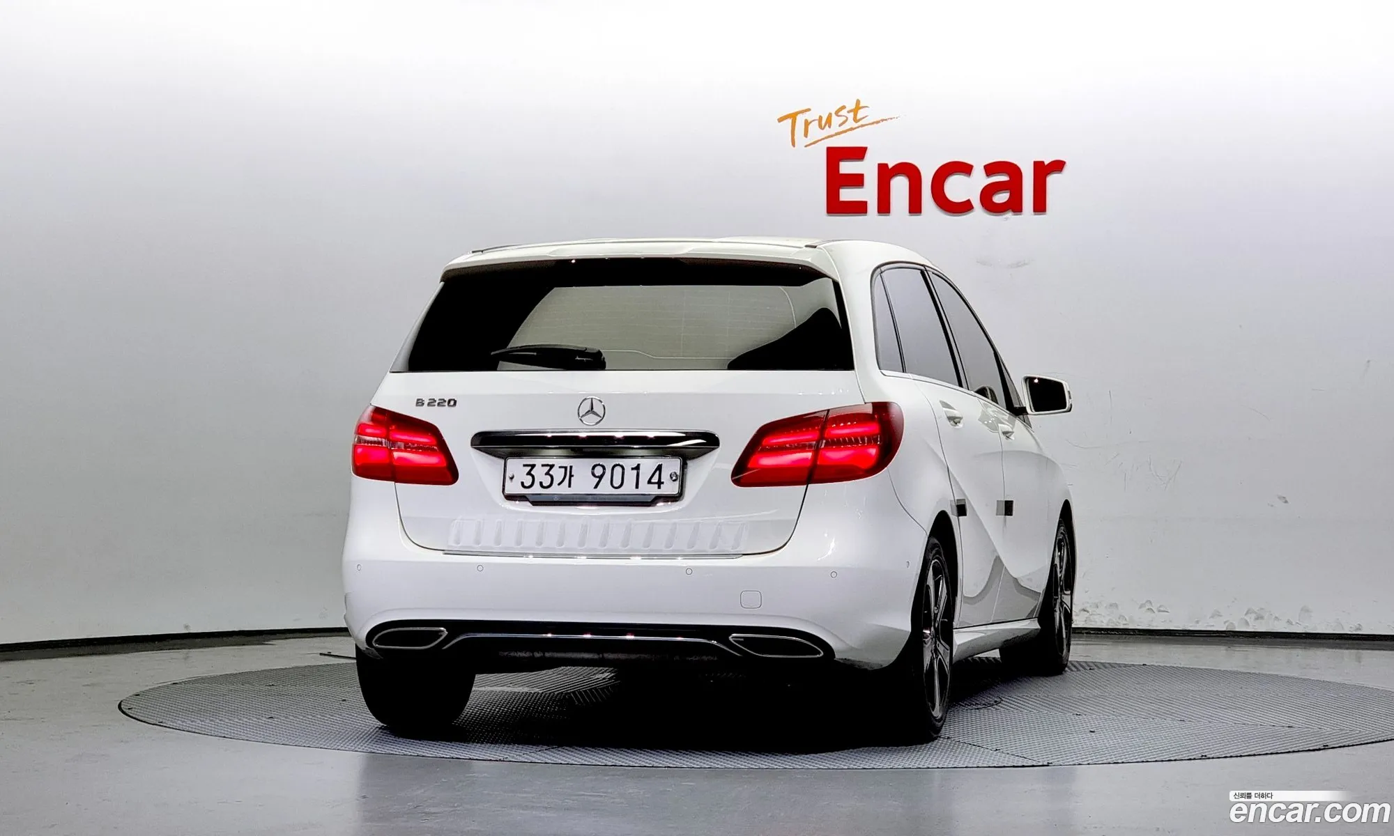 Mercedes-Benz B-Klasse B220 2018 - фотография 18976125