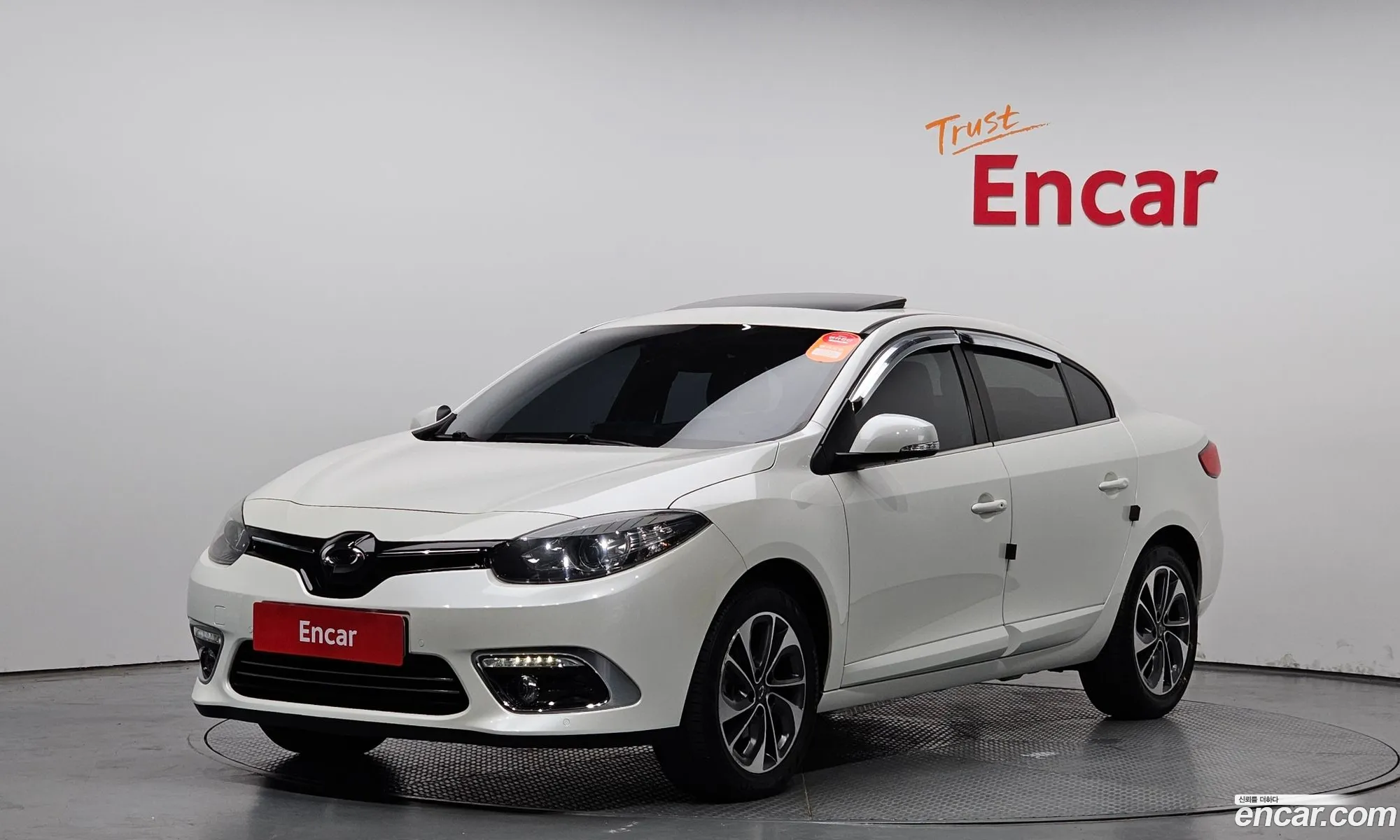 Renault Samsung Sm3 Re 2015 - фотография 4642446