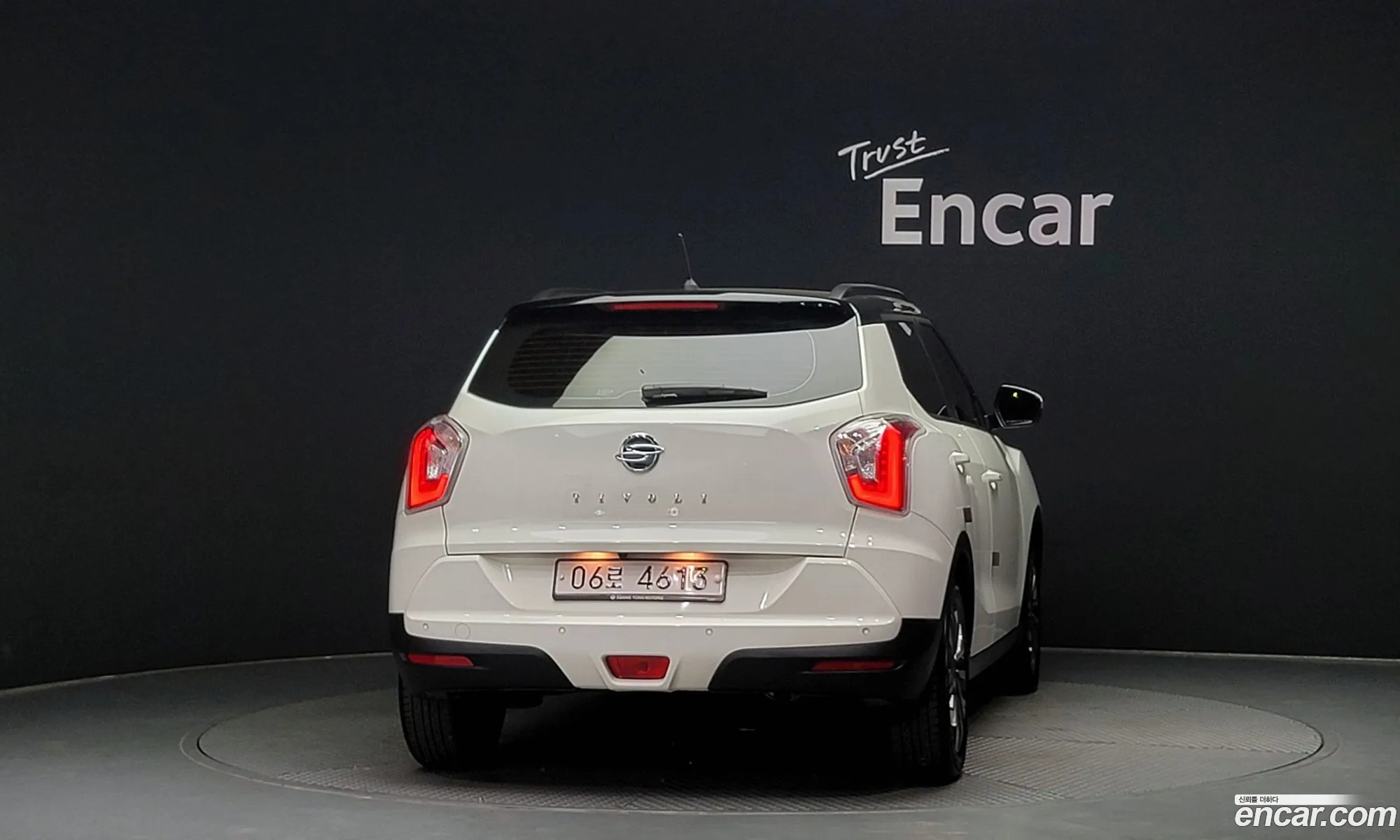 Kg Mobility Ssangyong Tivoli Armor Diesel Vx 2Wd - фотография 7295200