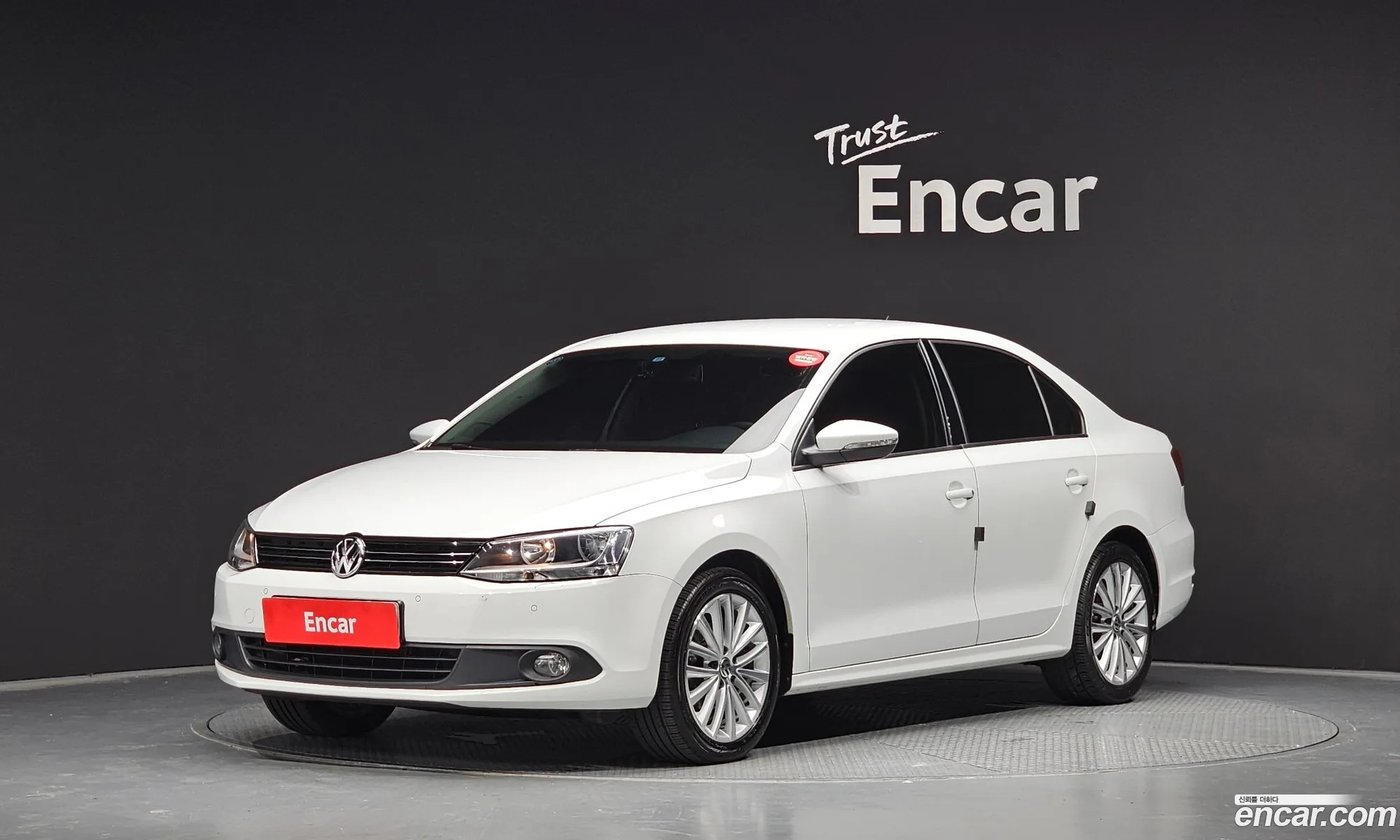 Volkswagen Jetta 16 Tdi Bluemotion 2014 - фотография 3933569