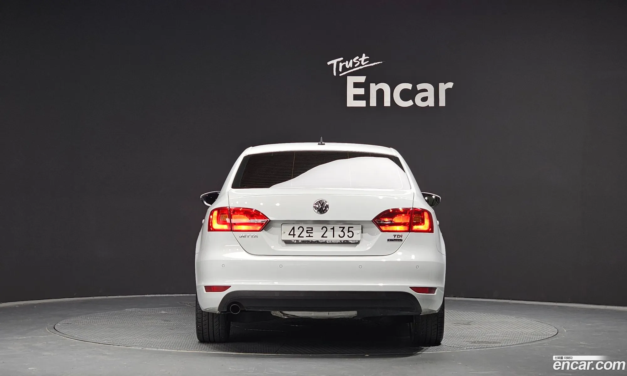Volkswagen Jetta 16 Tdi Bluemotion 2014 - фотография 3933572
