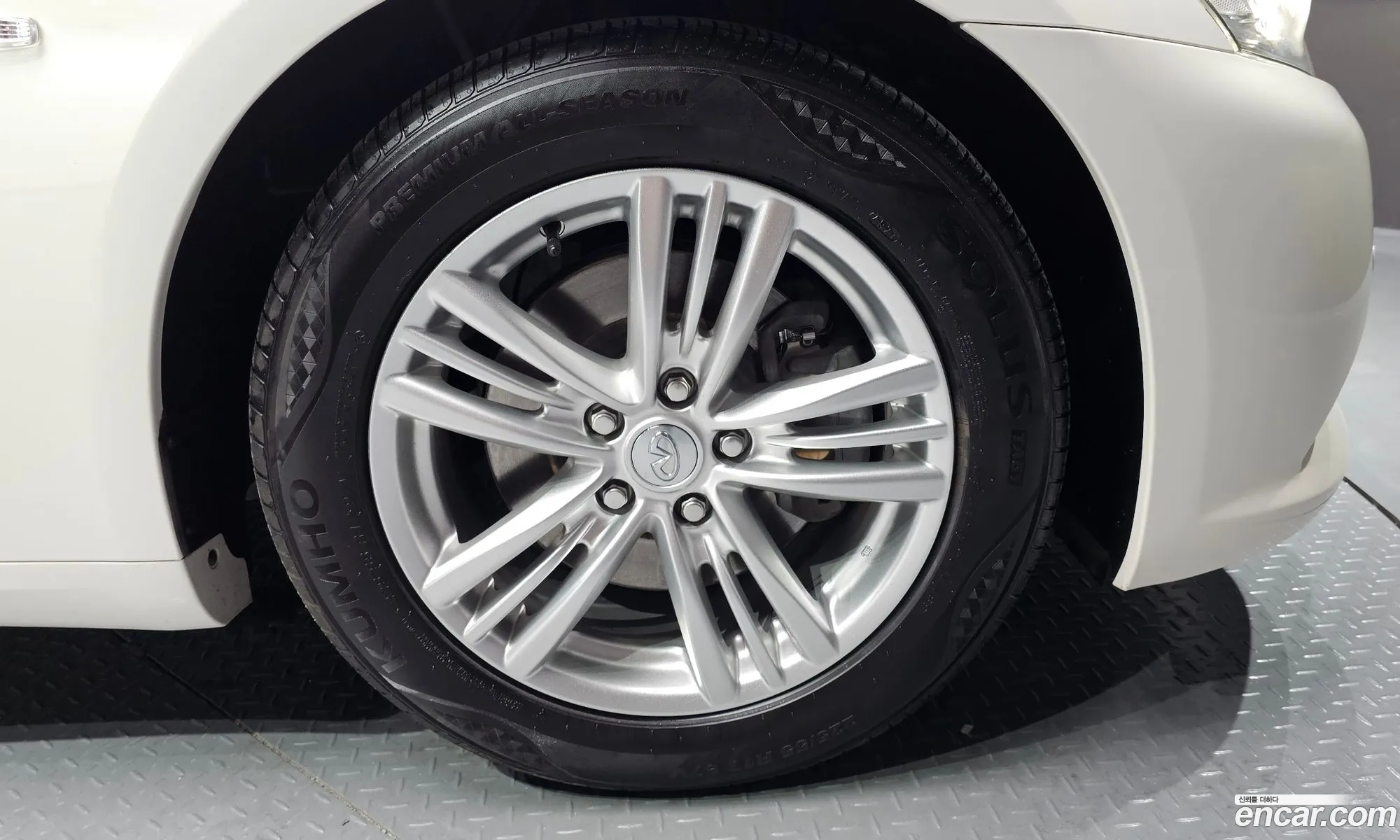 Infiniti G37 Sedan Premium V36 - фотография 3801098