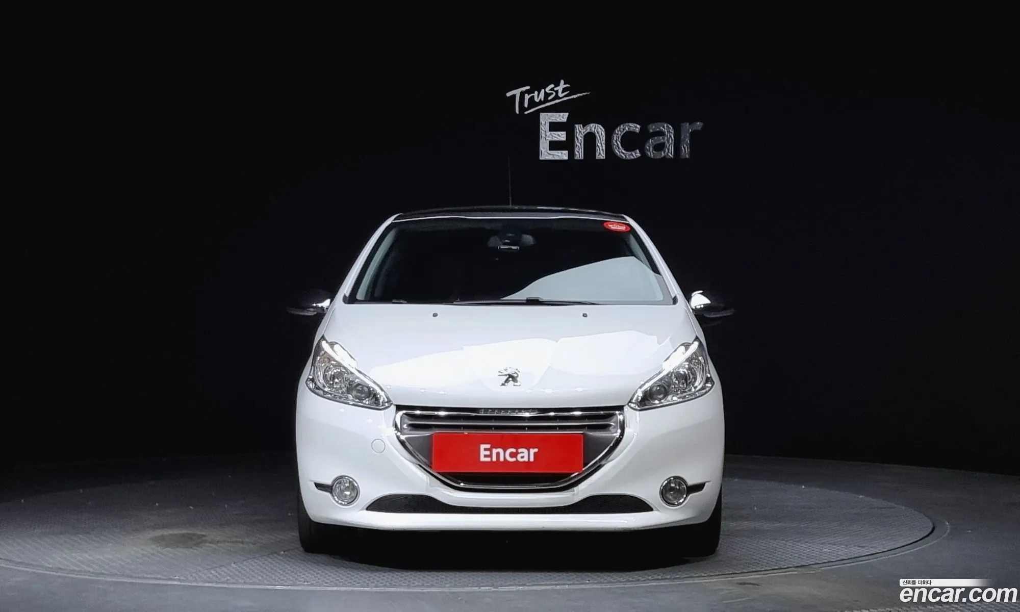 Peugeot 208 16 E-Hdi Allure 3-Door - фотография 4747210