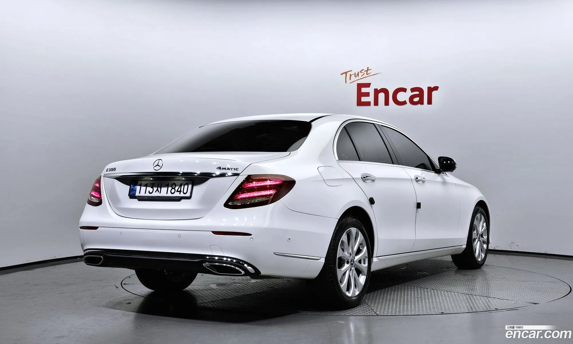Mercedes-Benz E-Klasse V W213 S213 C238 E300 4Matic Exclusive 2020 - фотография 18806593