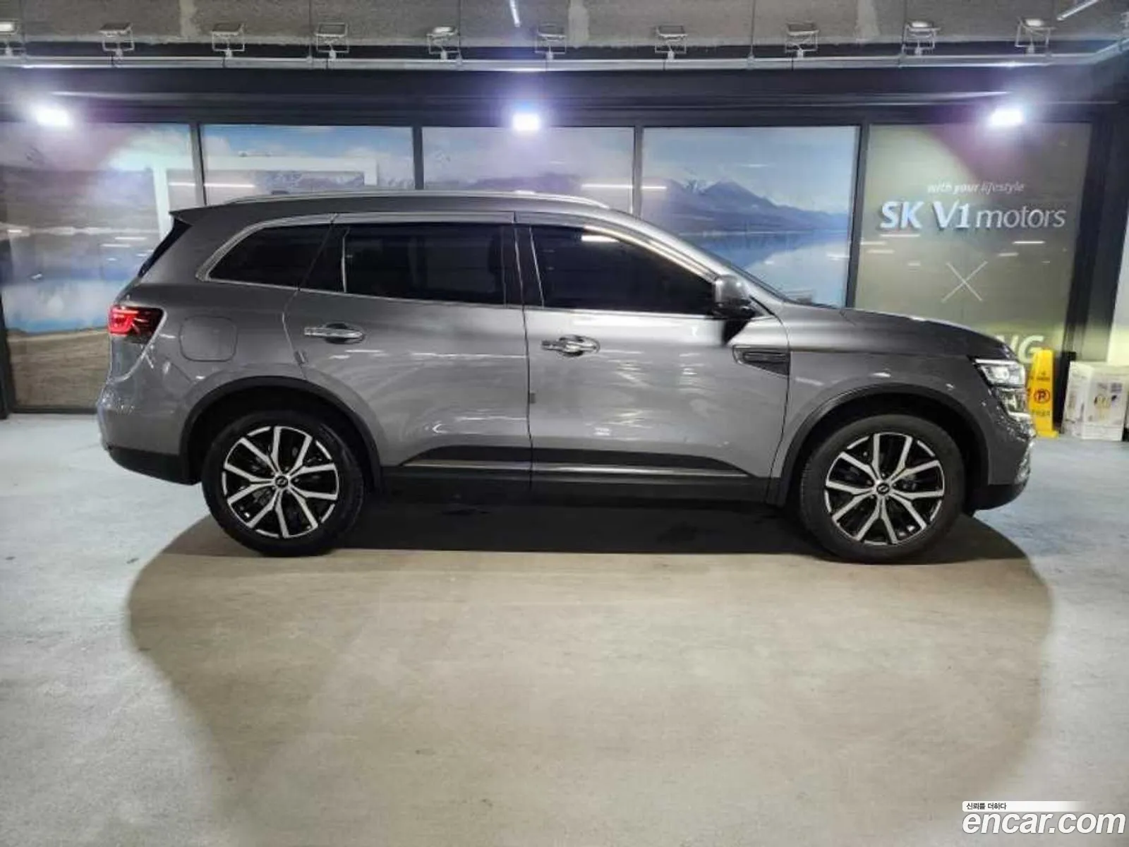 Renault Samsung Qm6 I 20 Gde Re Signature 2Wd 2022 - фотография 4953987