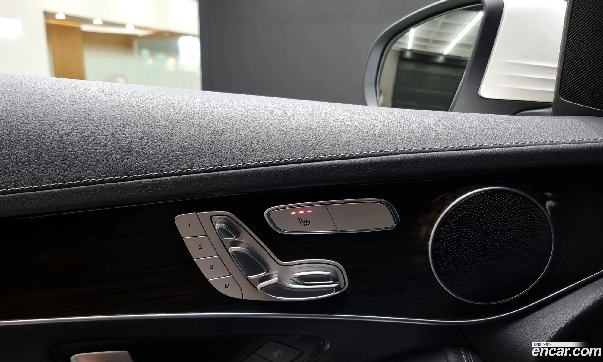 Glc-Class X253Glc300 4Matic - фотография 17726451