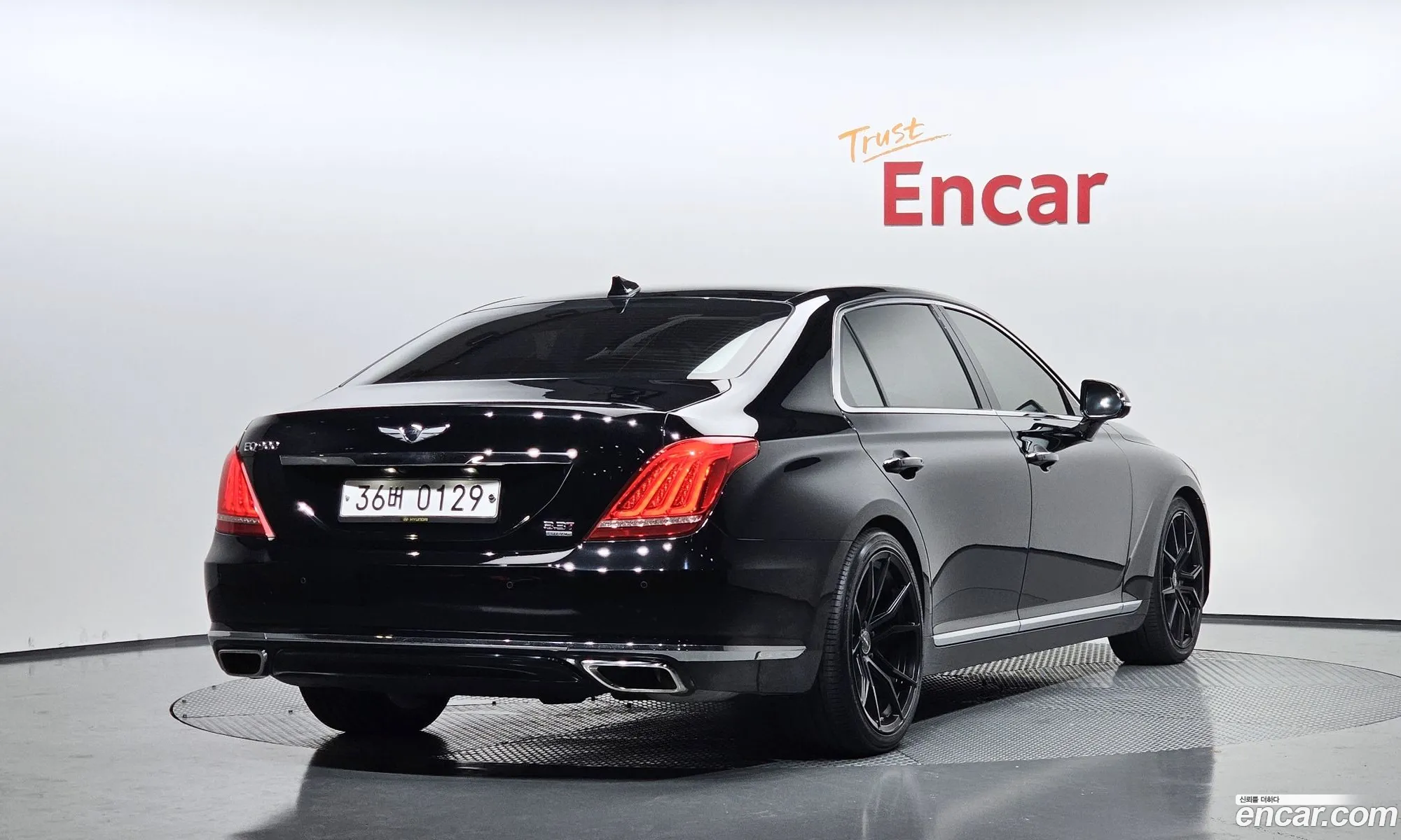 Genesis G90 I 33 T-Gdi Awd 2016 - фотография 17475470