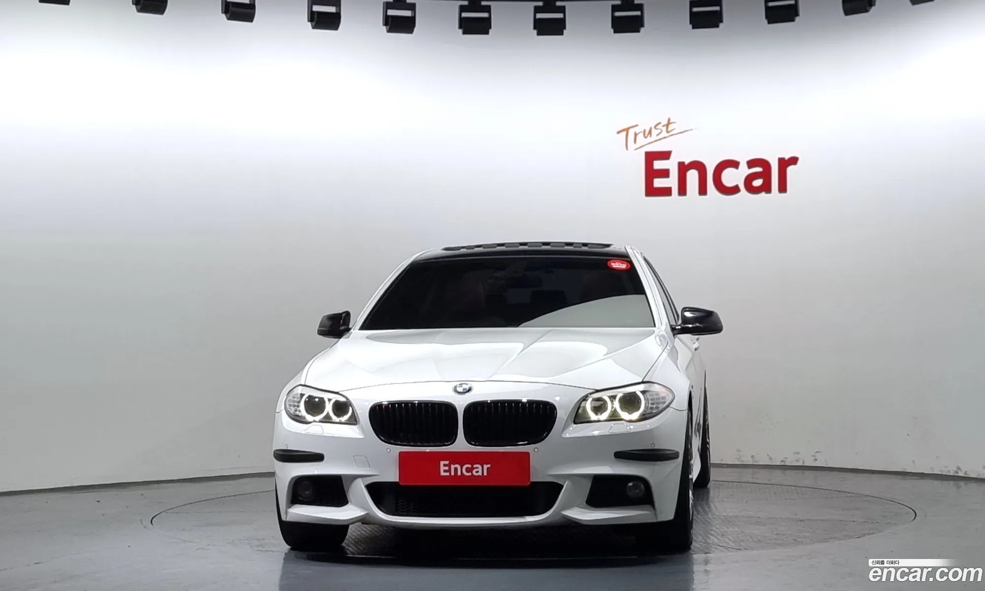 BMW 5 Series F10 520D M Sports - фотография 18590654