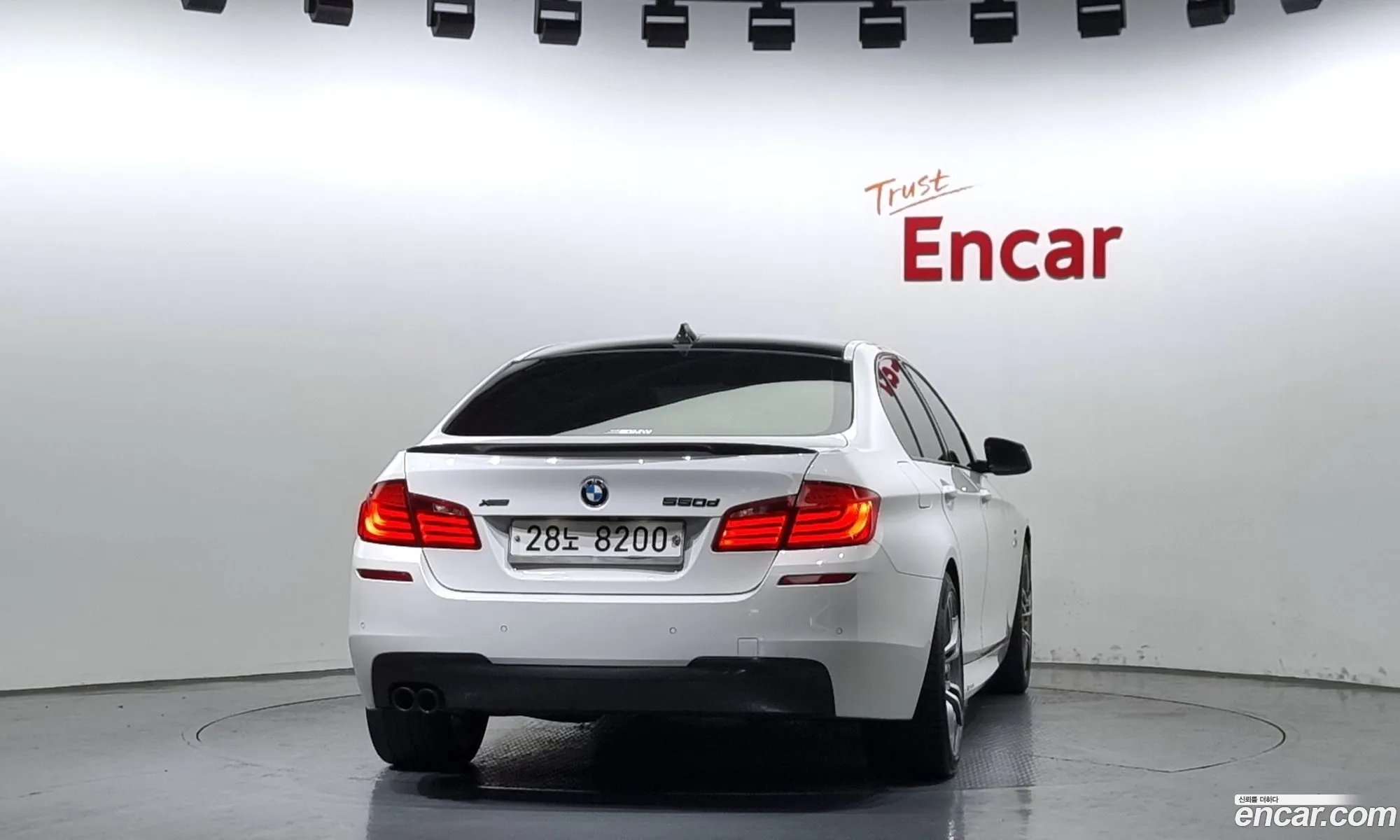 BMW 5 Series F10 520D M Sports - фотография 18590655