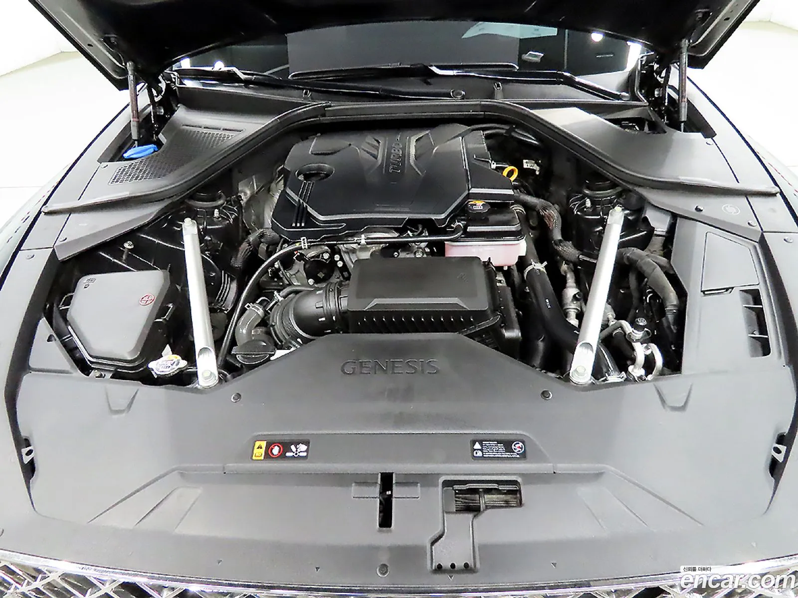 Genesis G80 Rg3 Gasoline 25 Turbo Awd - фотография 17194080