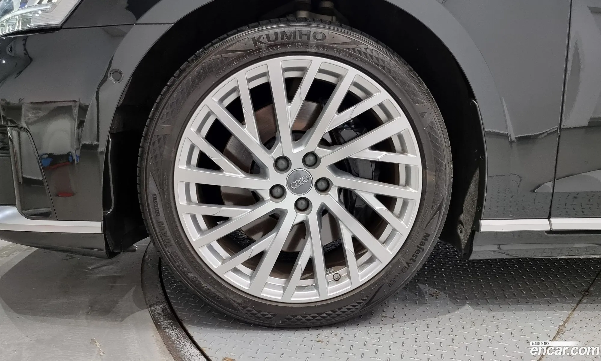 Audi A8 Iv D5 55 Tfsi Quattro Lwb 2020 - фотография 56213
