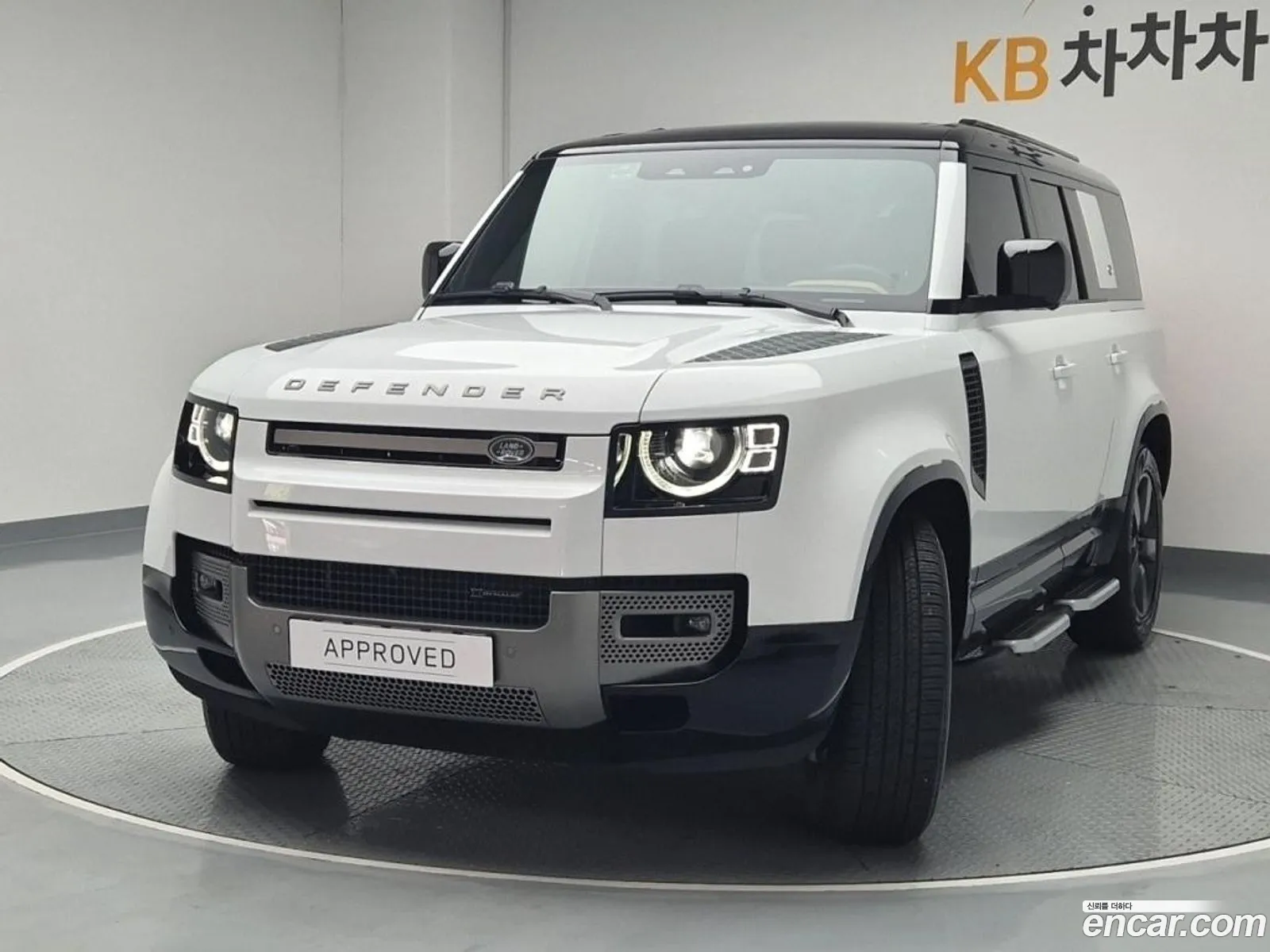 Land Rover Defender 130 D300 X-Dynamic Hse 2023 - фотография 7374954