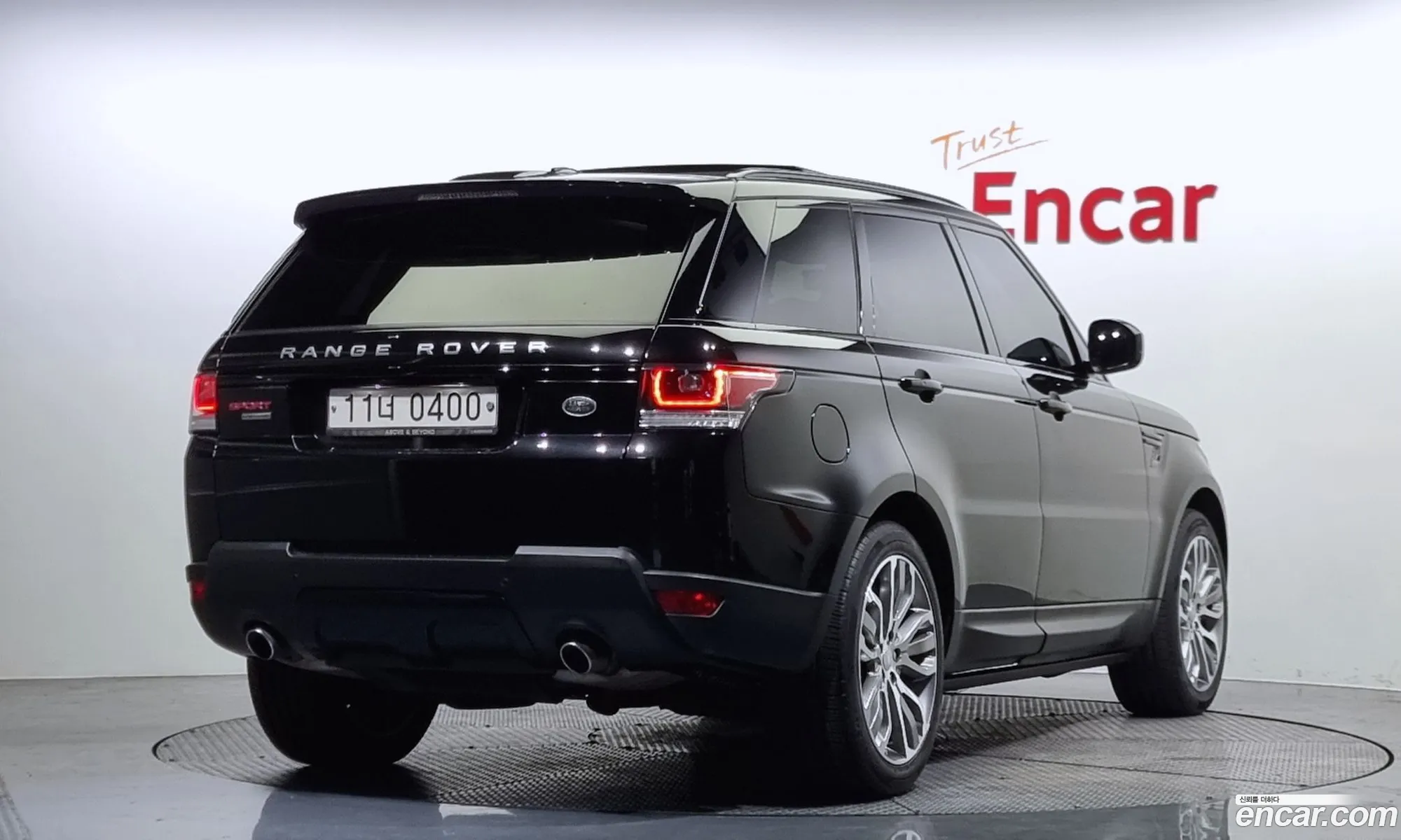 Land Rover Range Rover Sport Ii 50 Svr 2015 - фотография 7390443