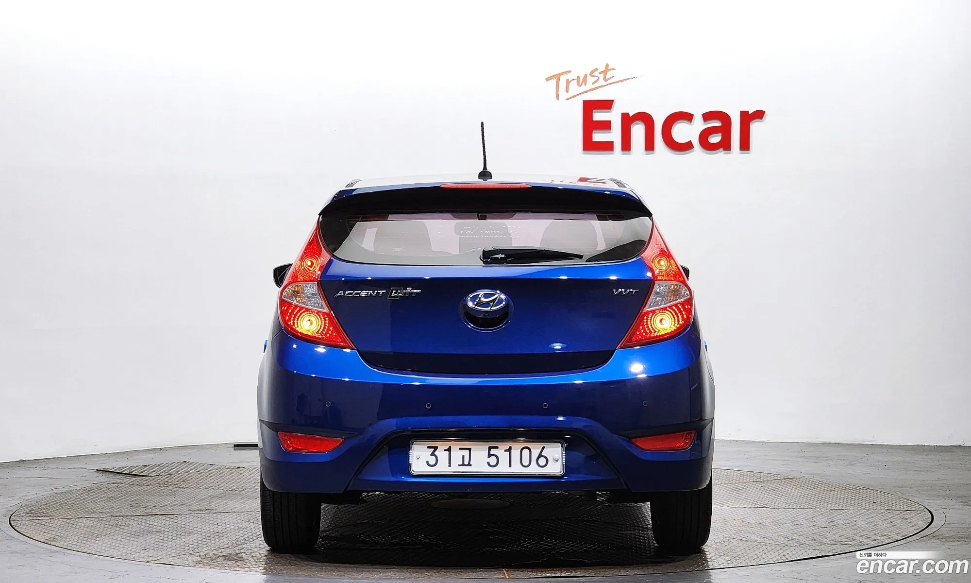 Hyundai Accent Iv Wit 14 Vvt Premium 2015 - фотография 17292723