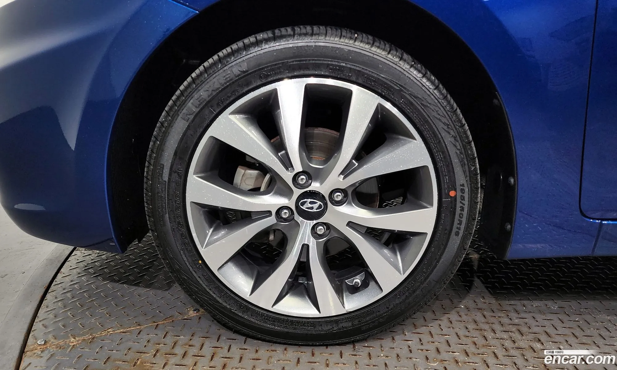 Hyundai Accent Iv Wit 14 Vvt Premium 2015 - фотография 17292724