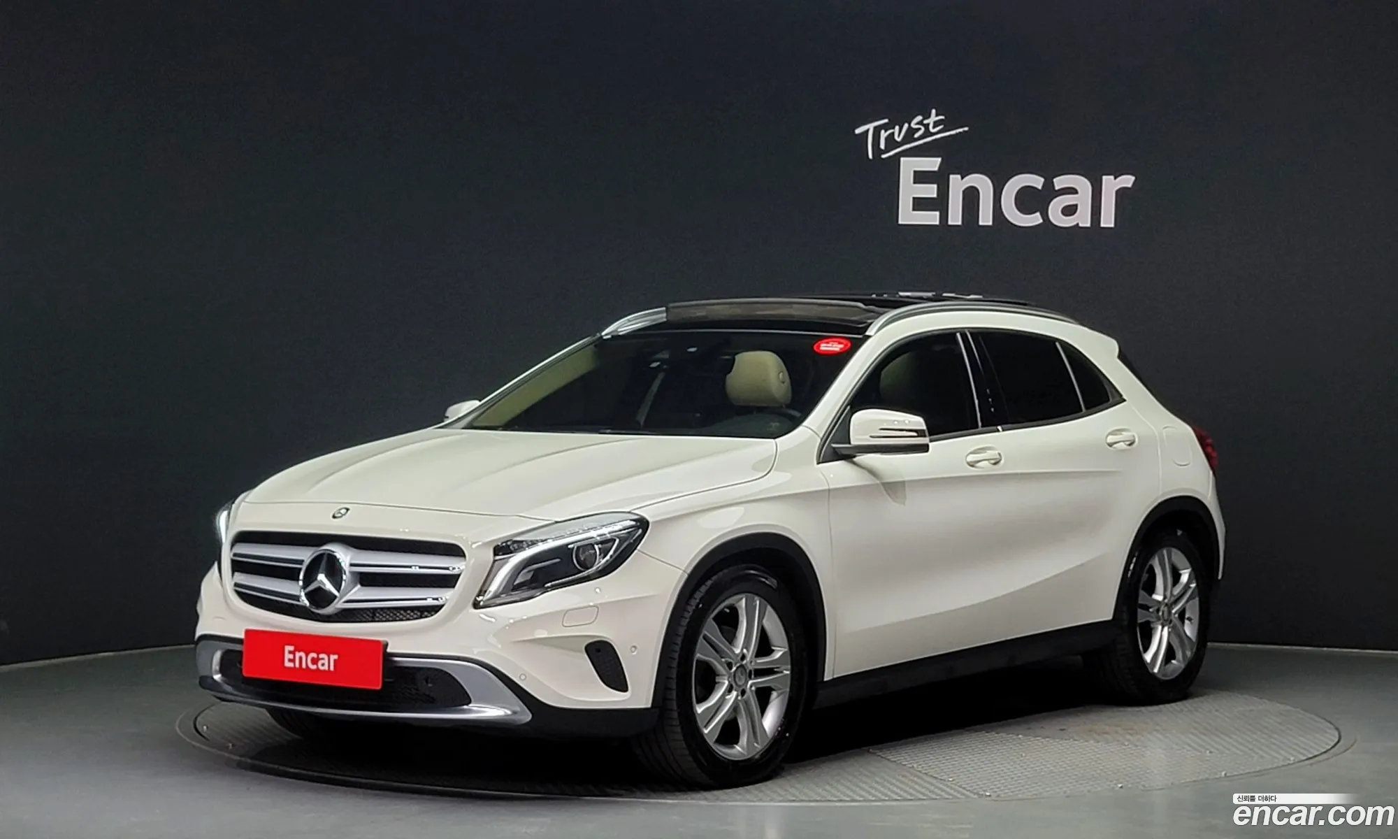 Mercedes-Benz Gla-Klasse Gla200 D 4Matic 2017 - фотография 13966964