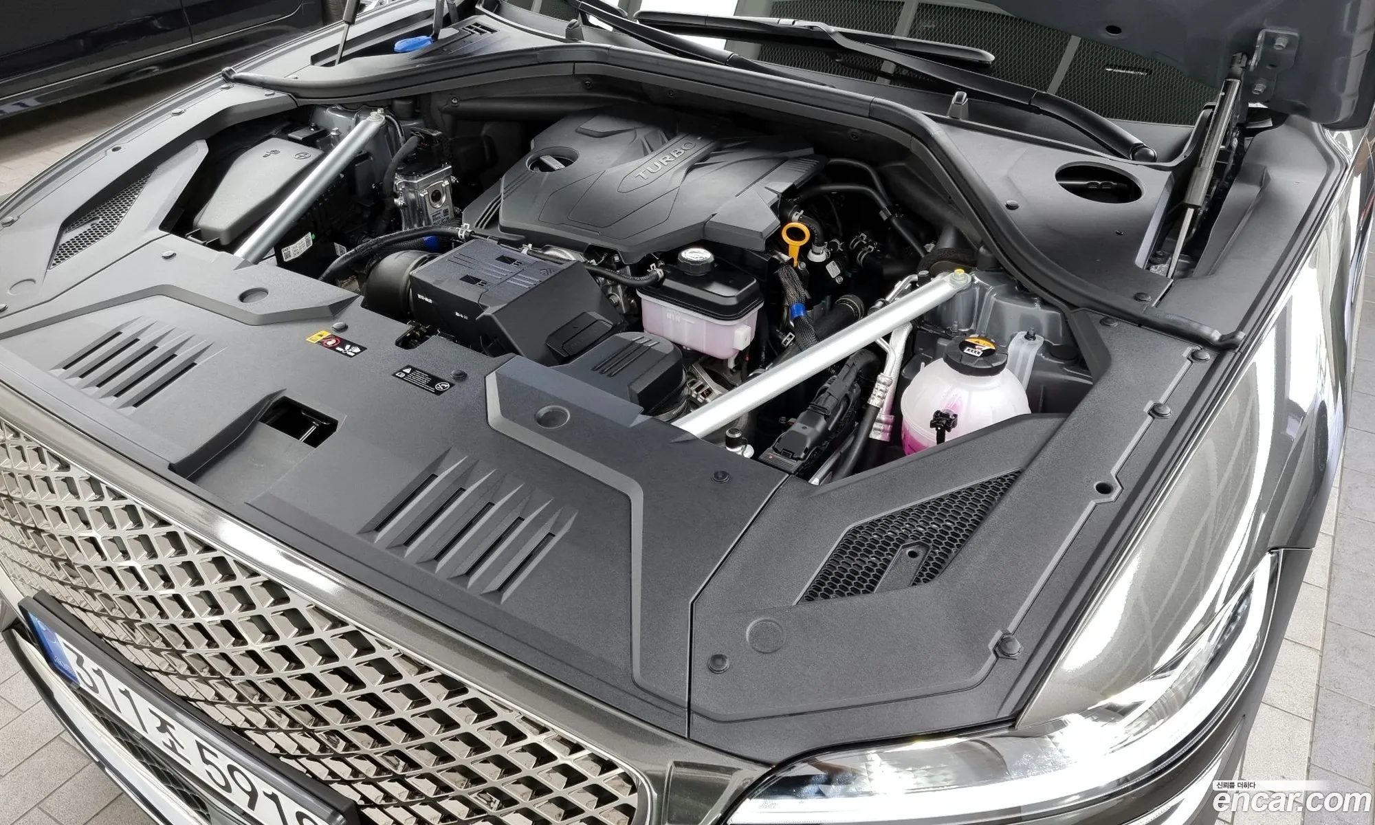 Genesis Gv70 25T Gasoline Awd 2024 - фотография 917837