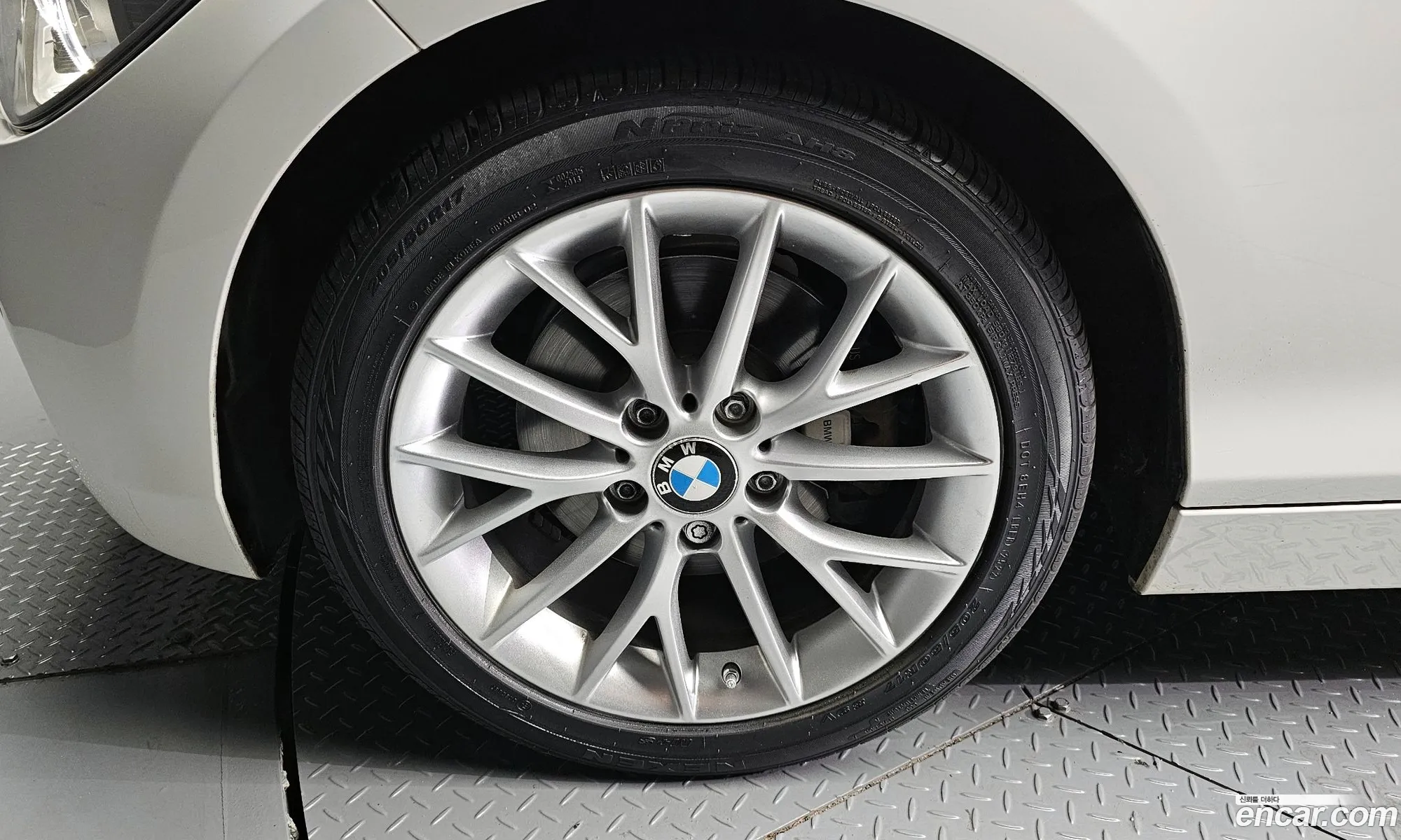 BMW 1 Series F20 118D Sports 5-Door - фотография 16571207
