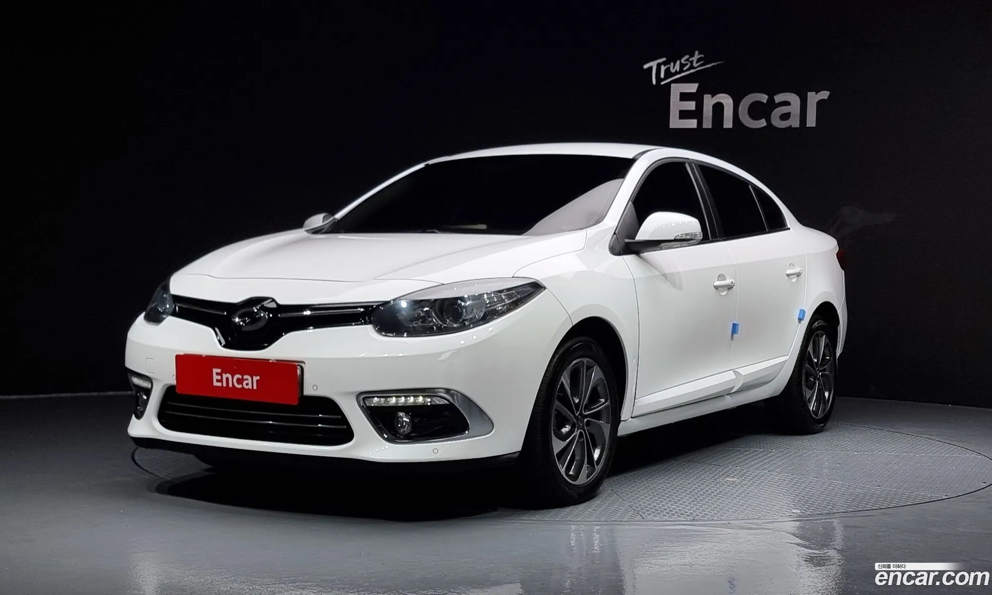 Renault Samsung Sm3 Re 2015 - фотография 4738874