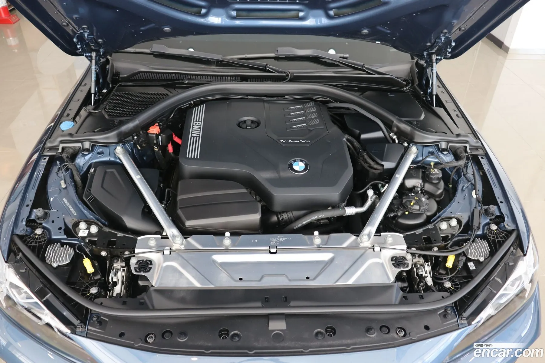 BMW 4Er 420I M Sports Convertible 2023 - фотография 16498681