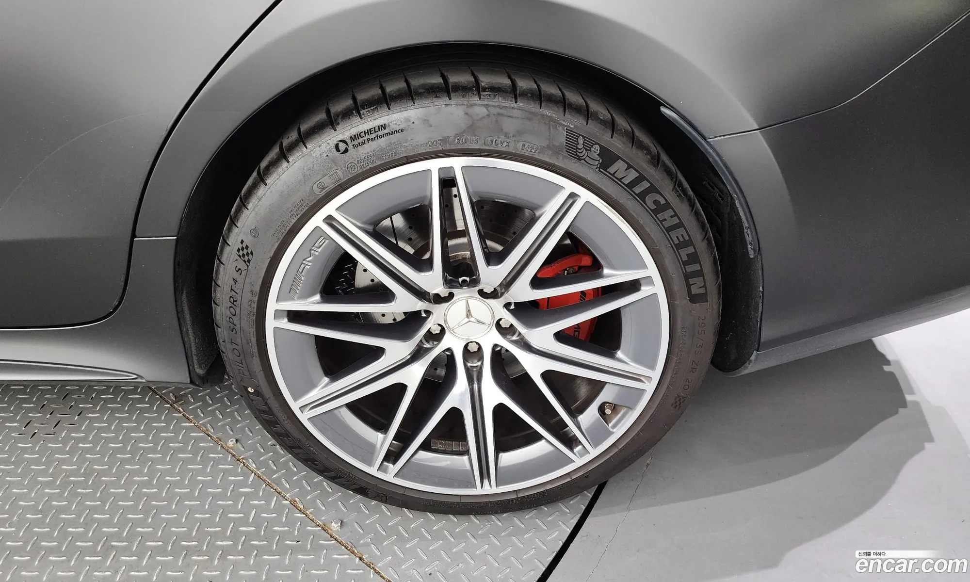 Mercedes Amg Gt 4-Door 43 4Matic - фотография 13966309