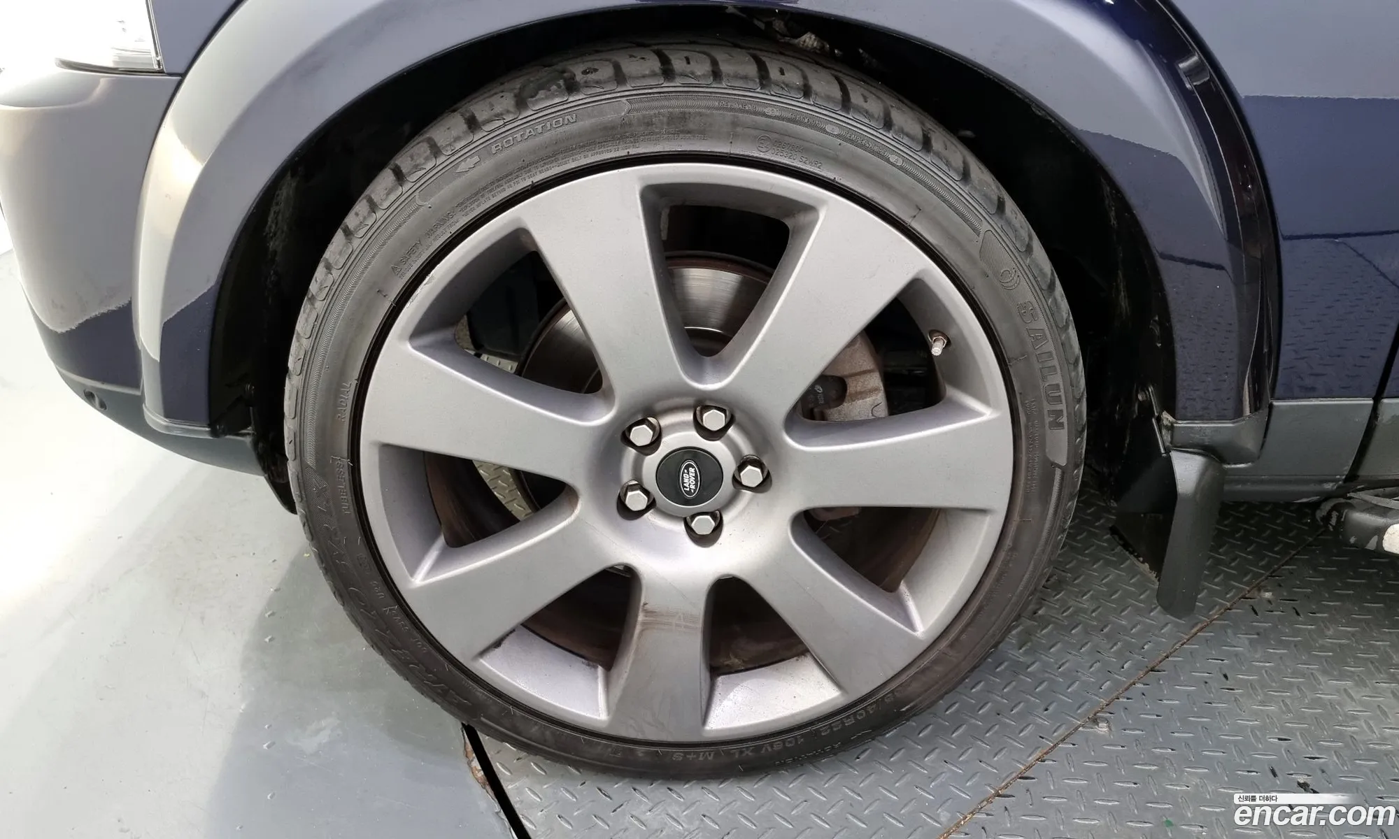 Land Rover Discovery 30 Sdv6 Se 2016 - фотография 4219096