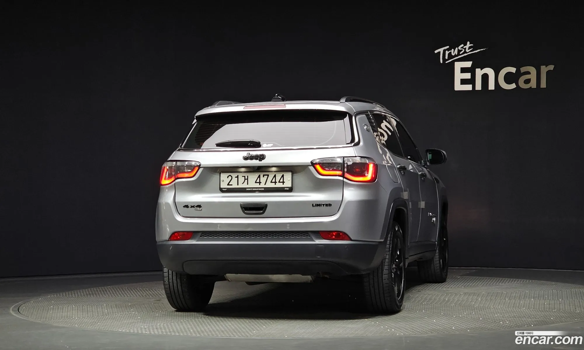 Jeep Compass Ii 24 Longitude Awd 2018 - фотография 3724831