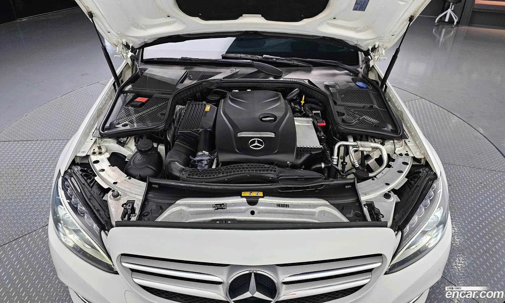 Mercedes-Benz C-Klasse C200 Avant Garde 2015 - фотография 18901609