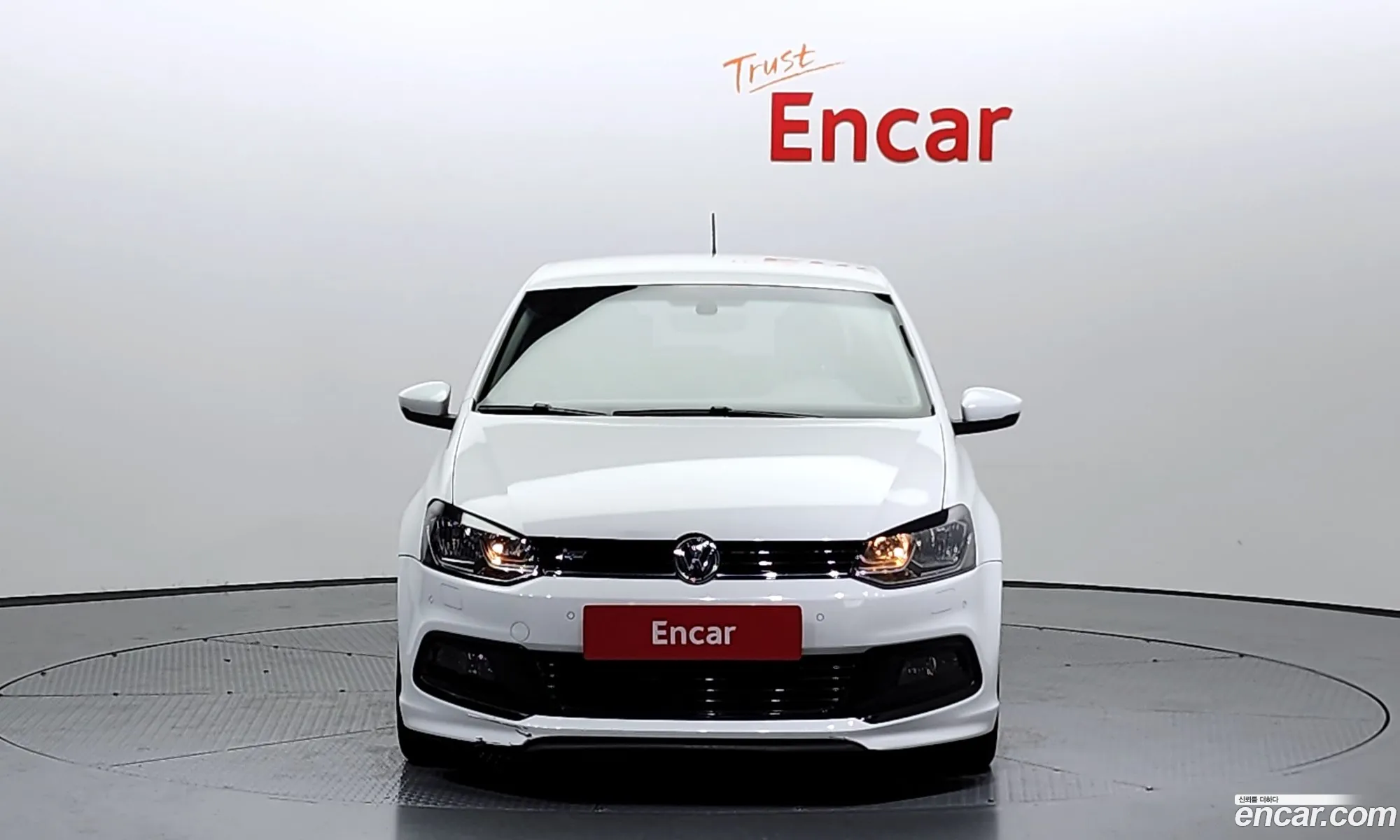Volkswagen Polo V 14 Tdi R-Line 2015 - фотография 16148465