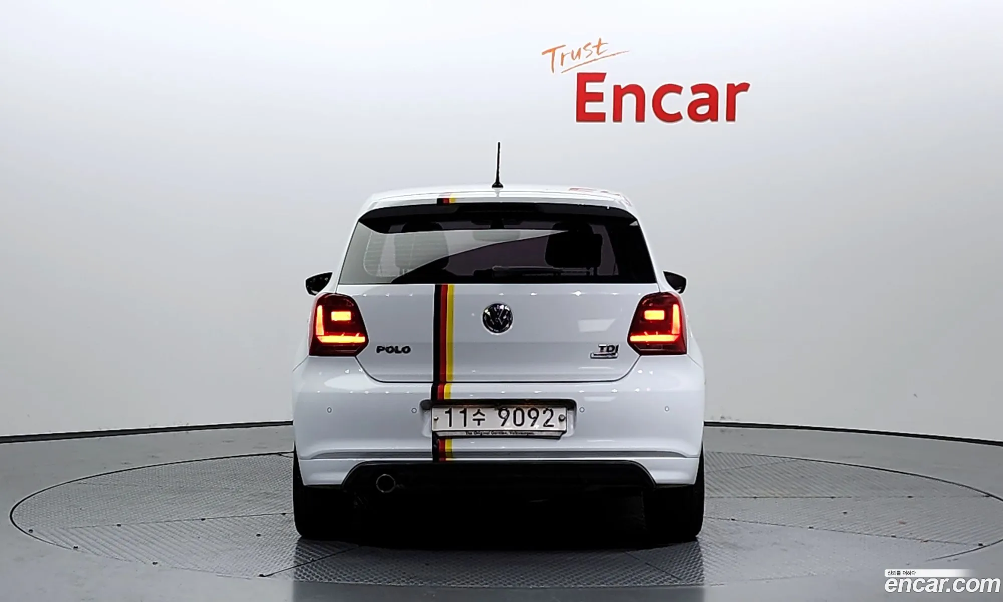Volkswagen Polo V 14 Tdi R-Line 2015 - фотография 16148466