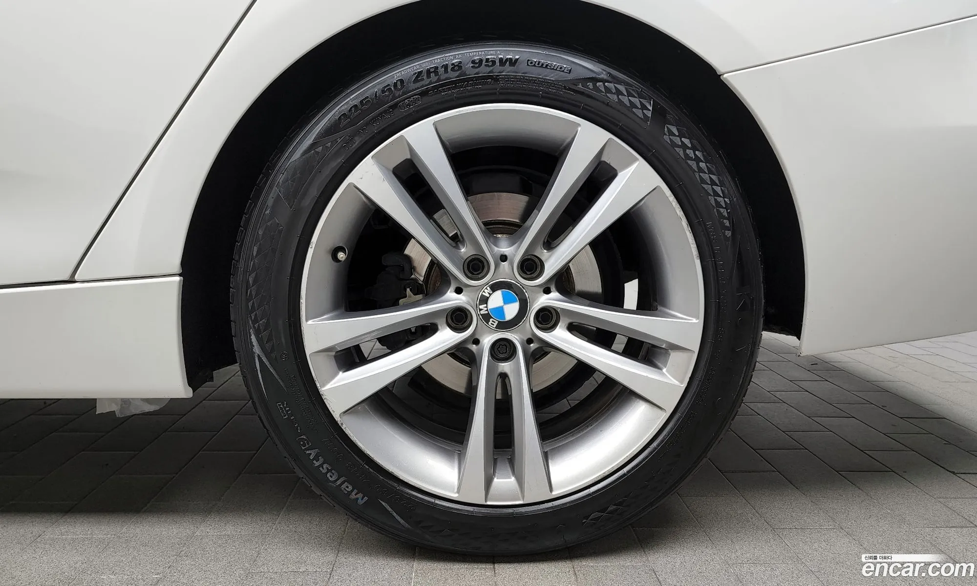 BMW 6Er Iii F06F13F12 Gt 320D xDrive Sports 2014 - фотография 11849983