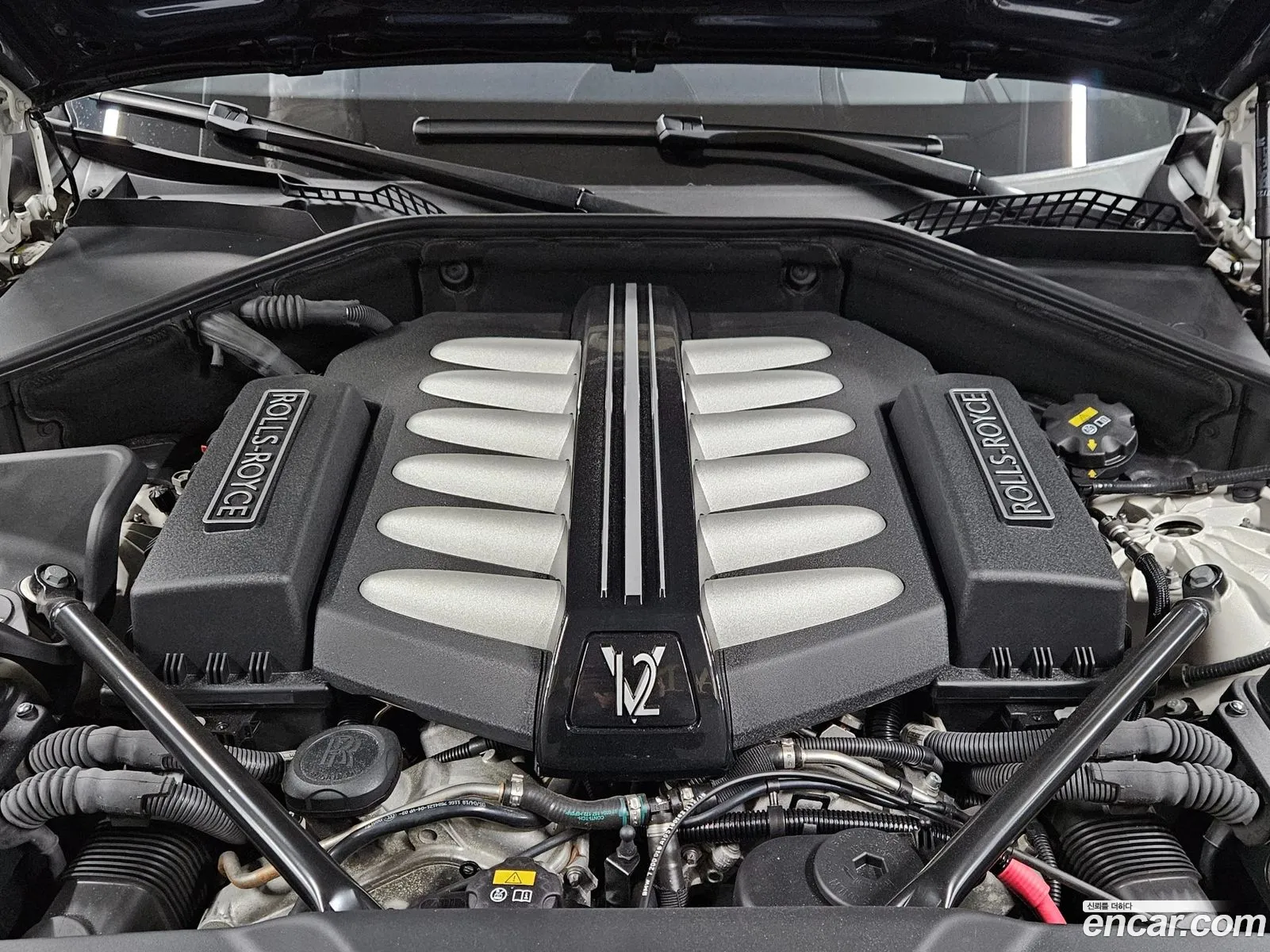 Rolls-Royce Wraith Wraith 66 2018 - фотография 3507844