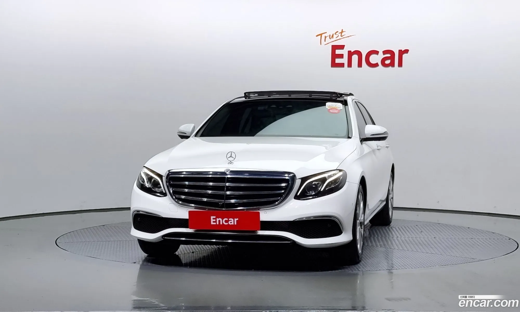 Mercedes-Benz E-Klasse V W213 S213 C238 E300 Exclusive 2019 - фотография 18898391